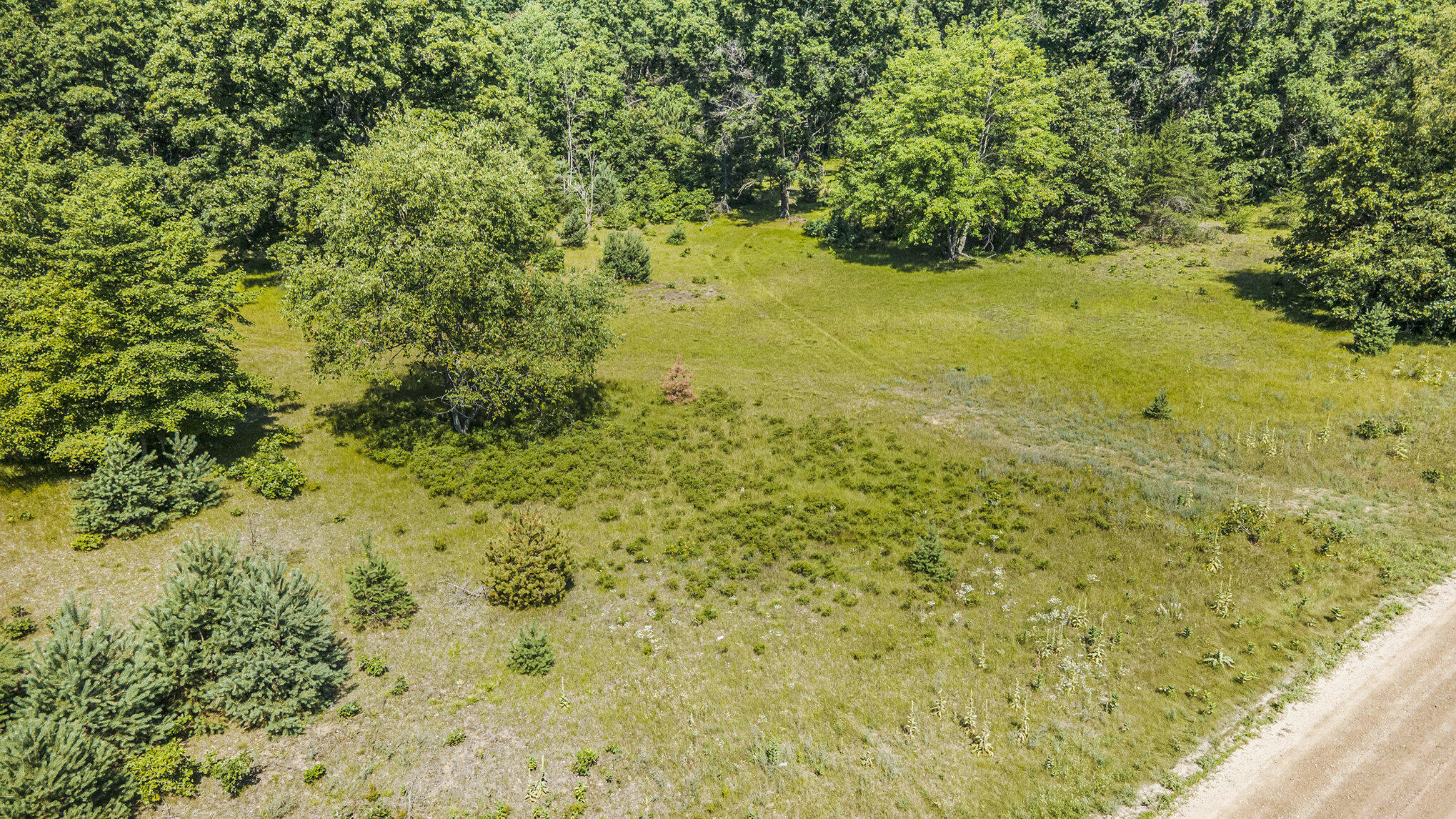 Lot B 85th Avenue