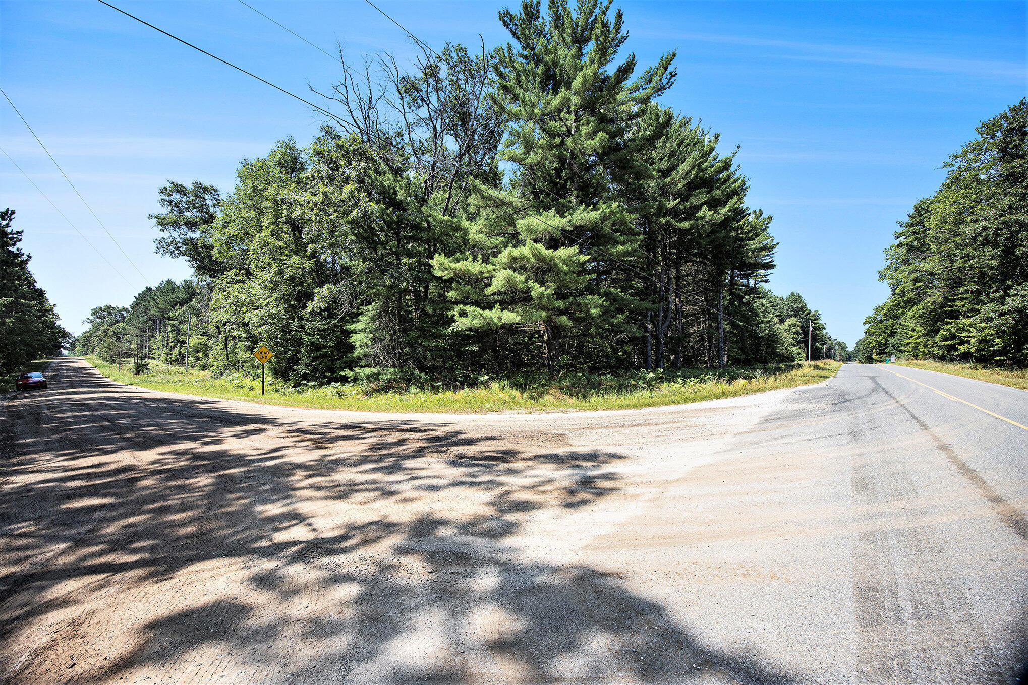 Lot D 85th Avenue