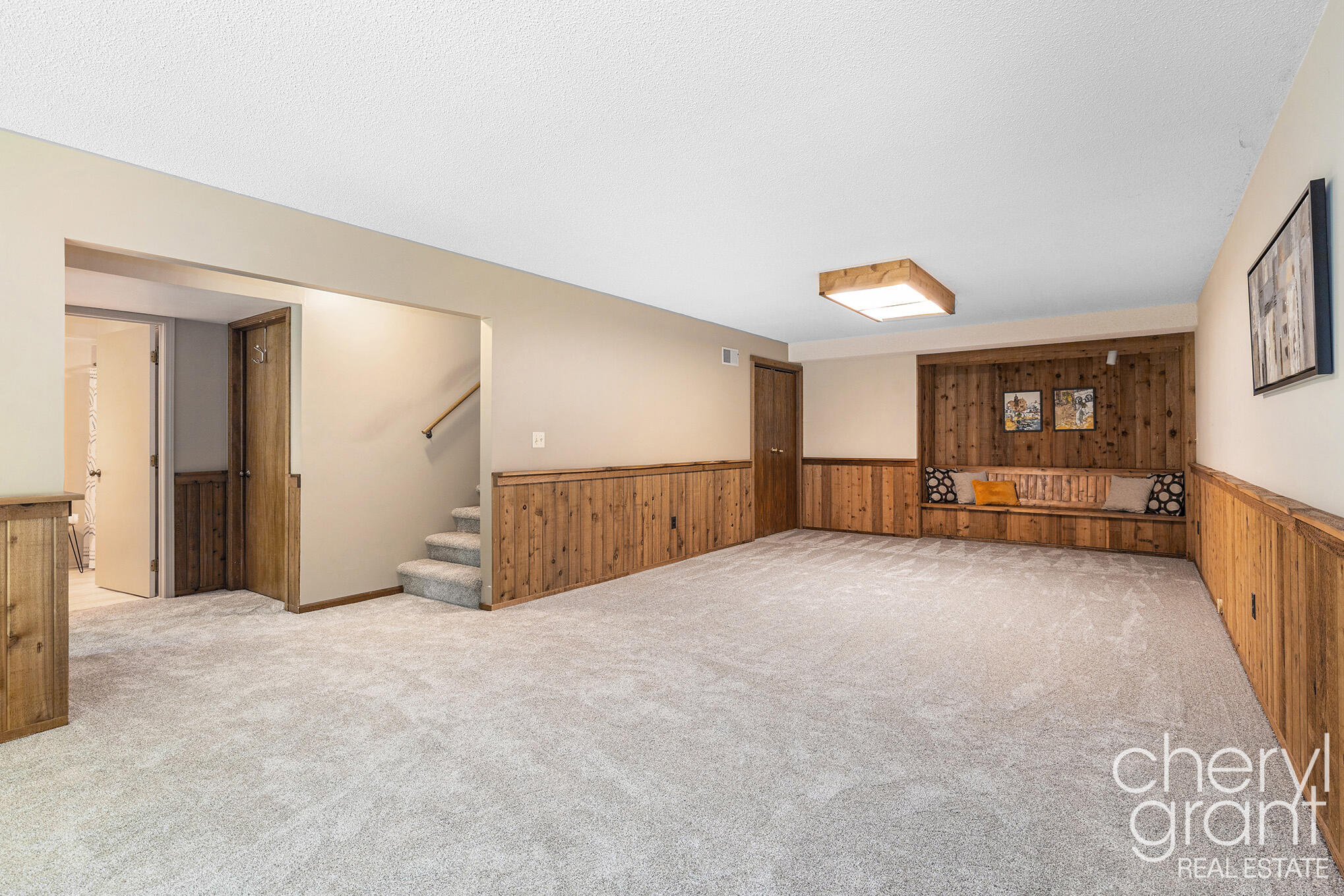 1323 Suncrest Drive NE, 68