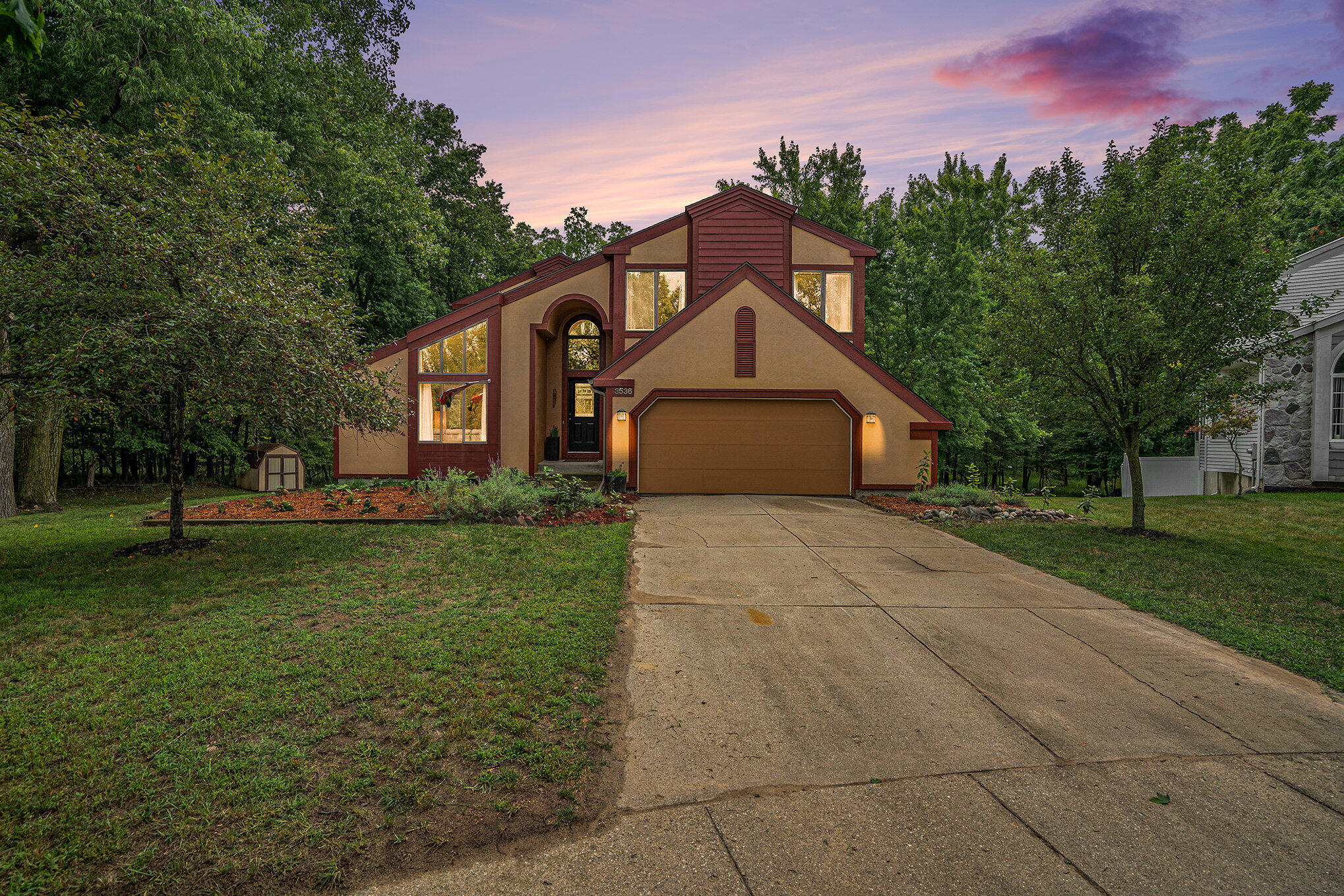 3536 Brook Trail SE