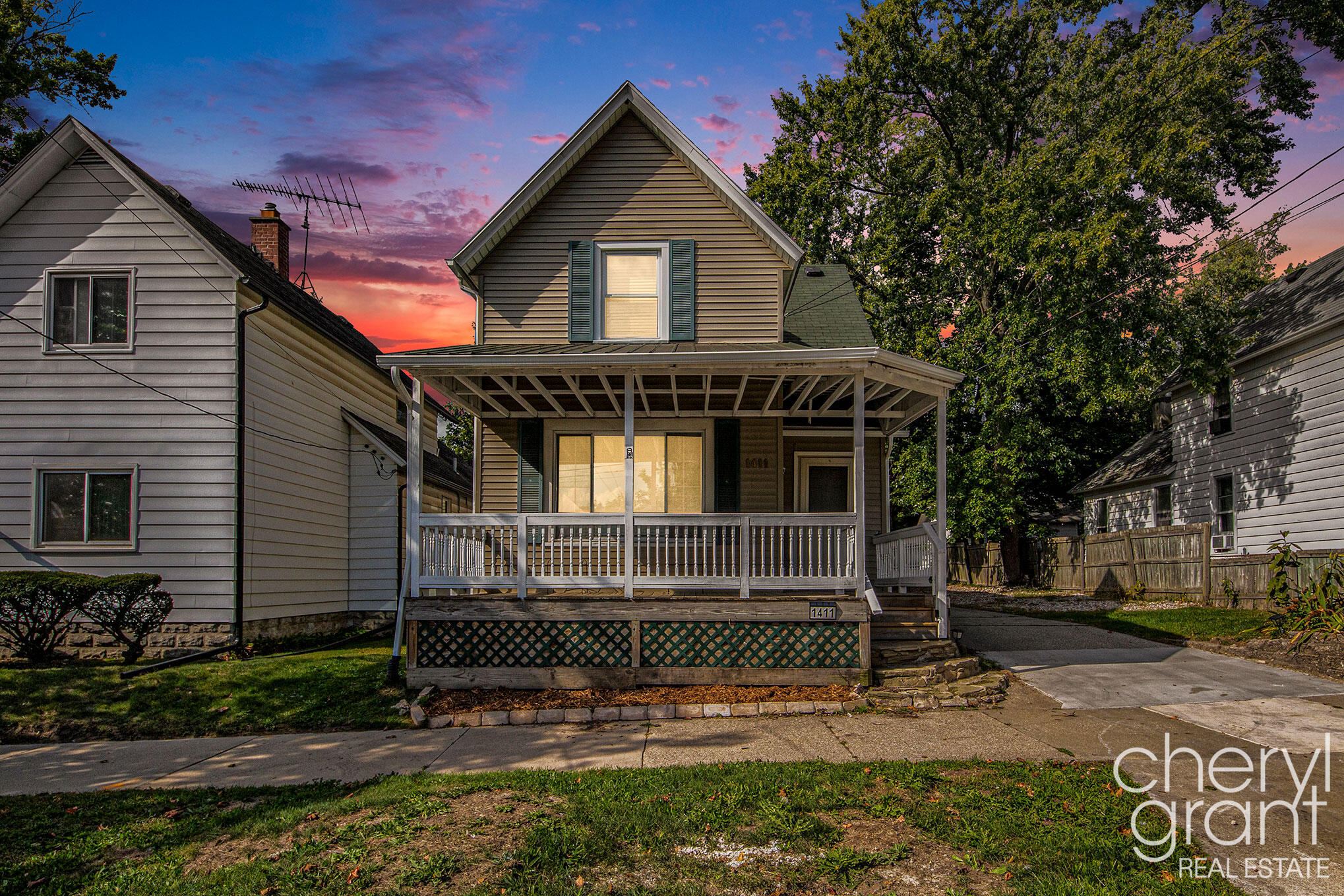 1411 Union Avenue NE