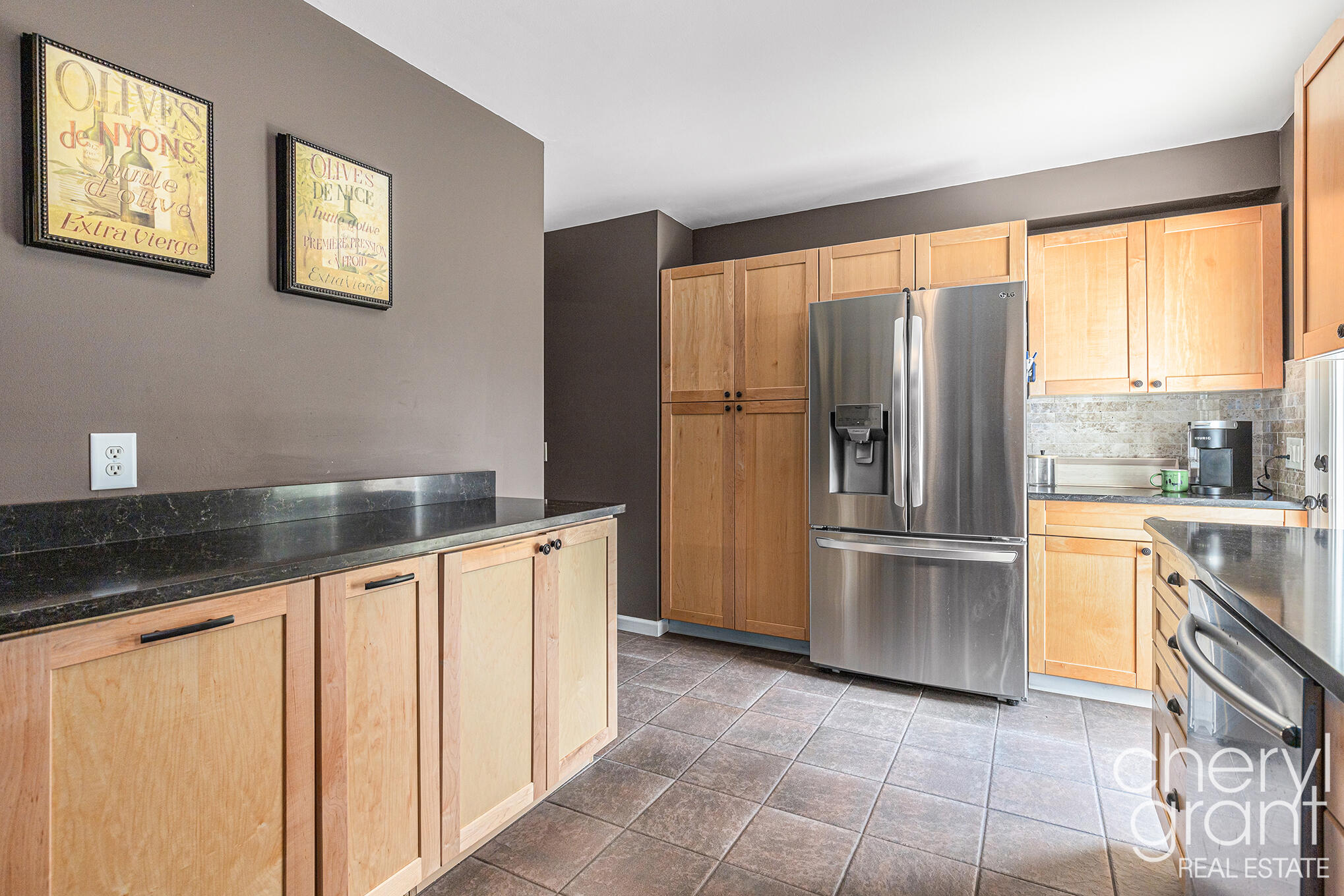 3258 Sunnyhill Street NE