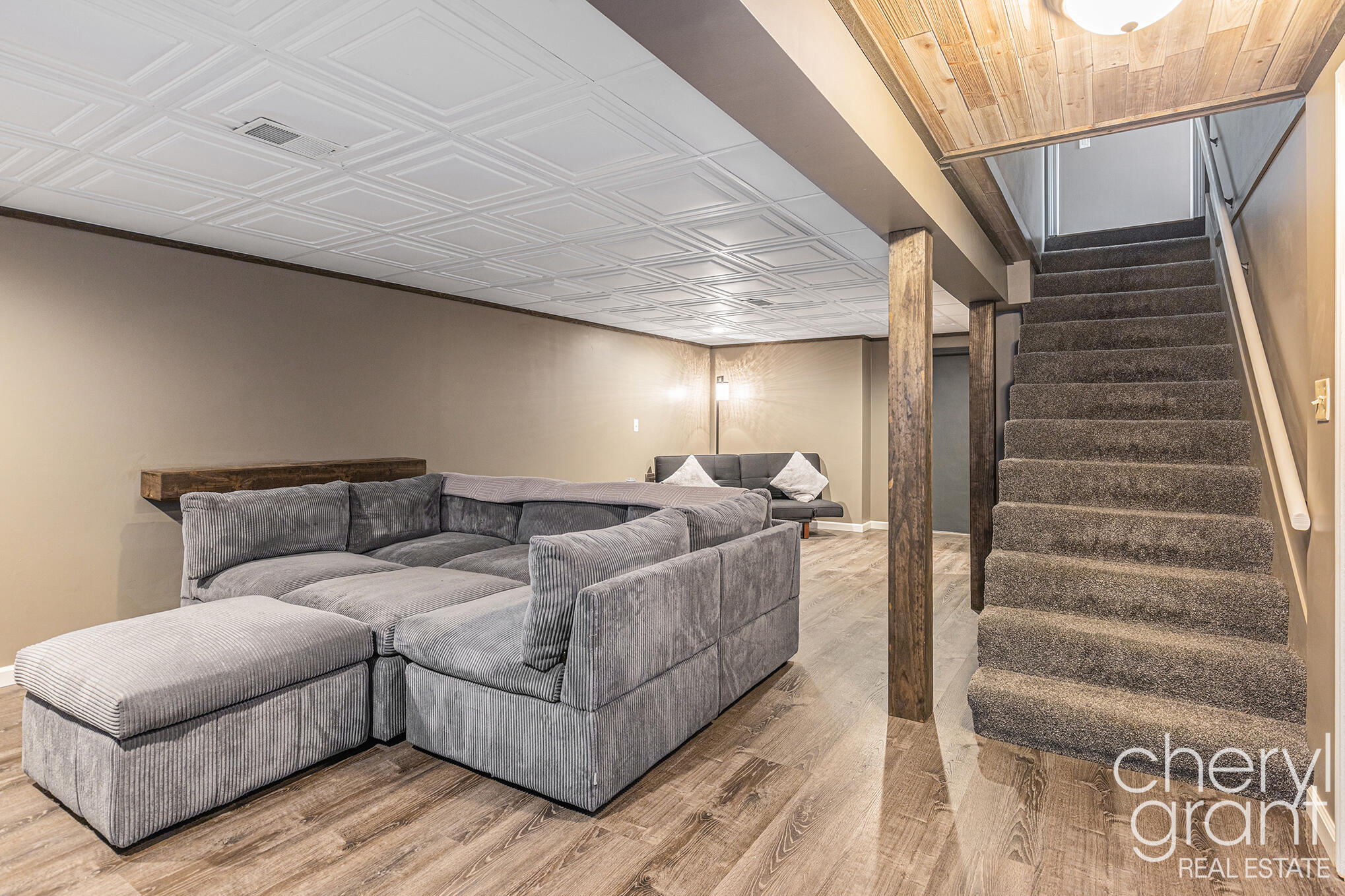 3258 Sunnyhill Street NE