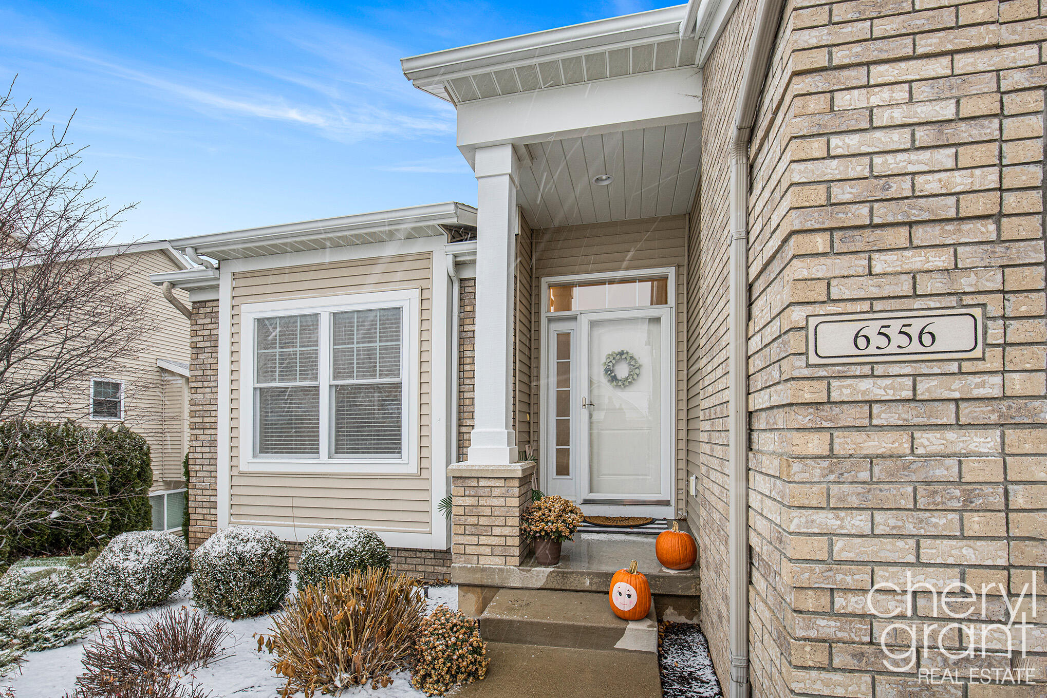 6556 Gracepoint Drive SE