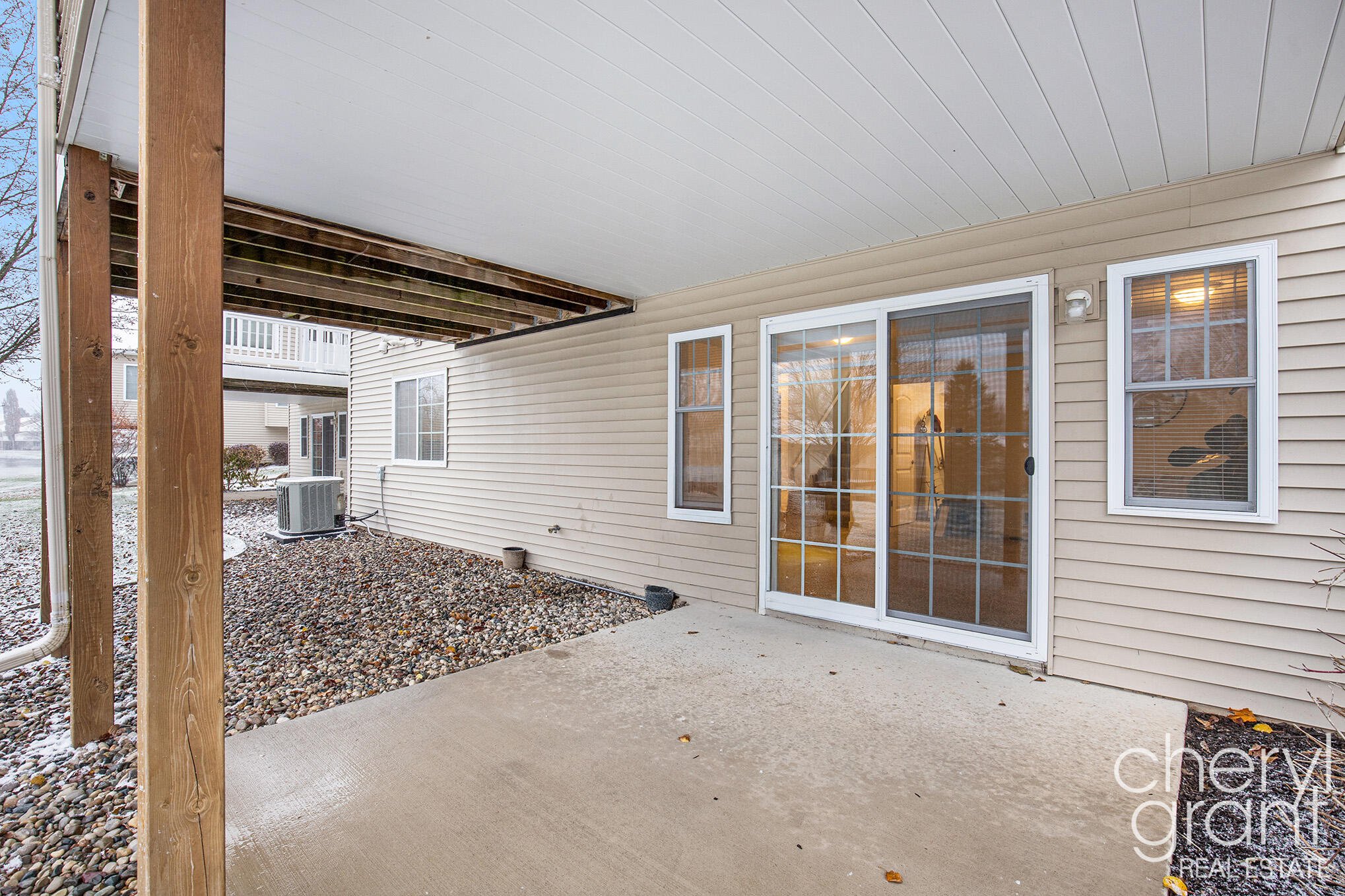 6556 Gracepoint Drive SE