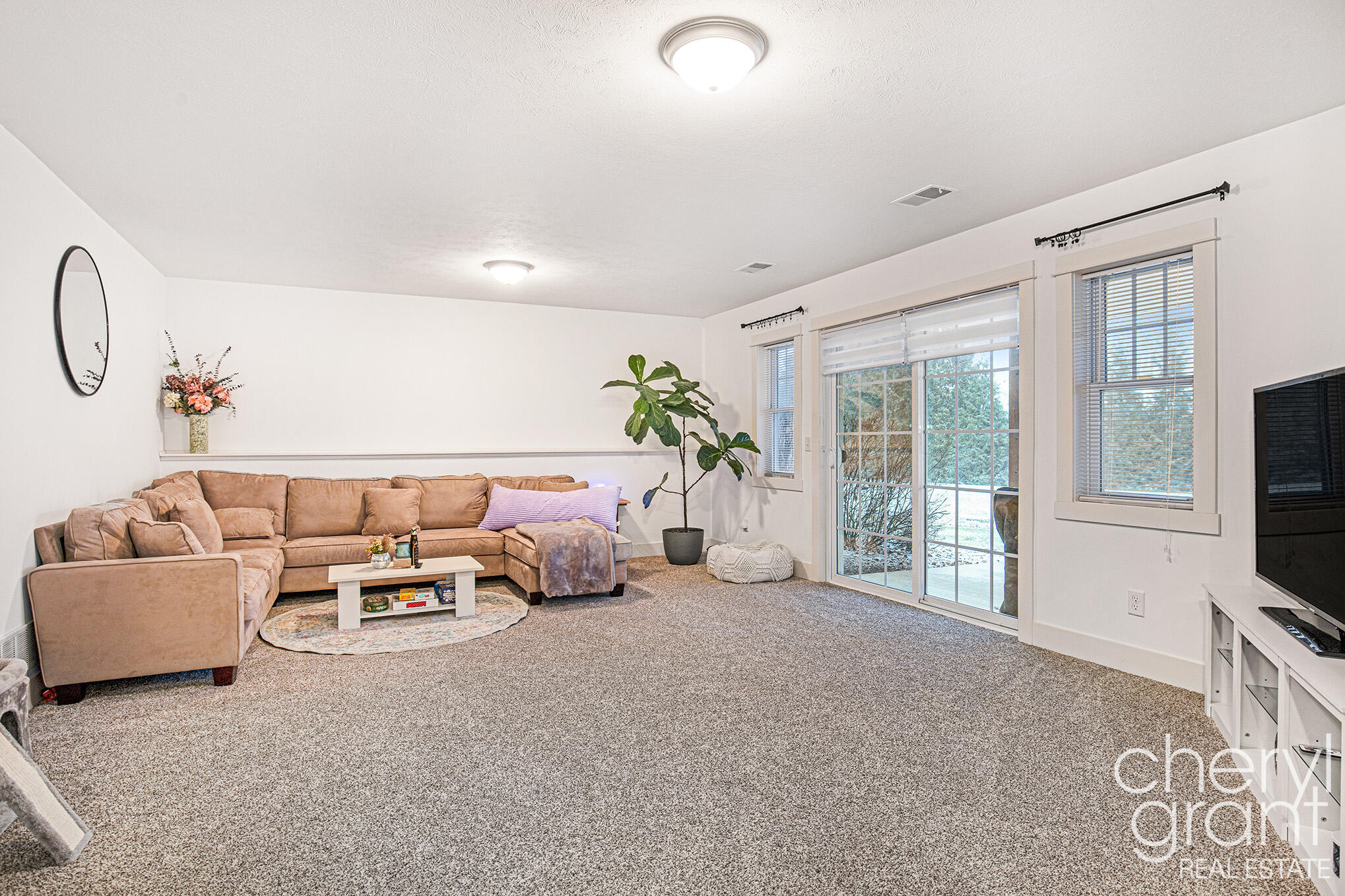 6556 Gracepoint Drive SE