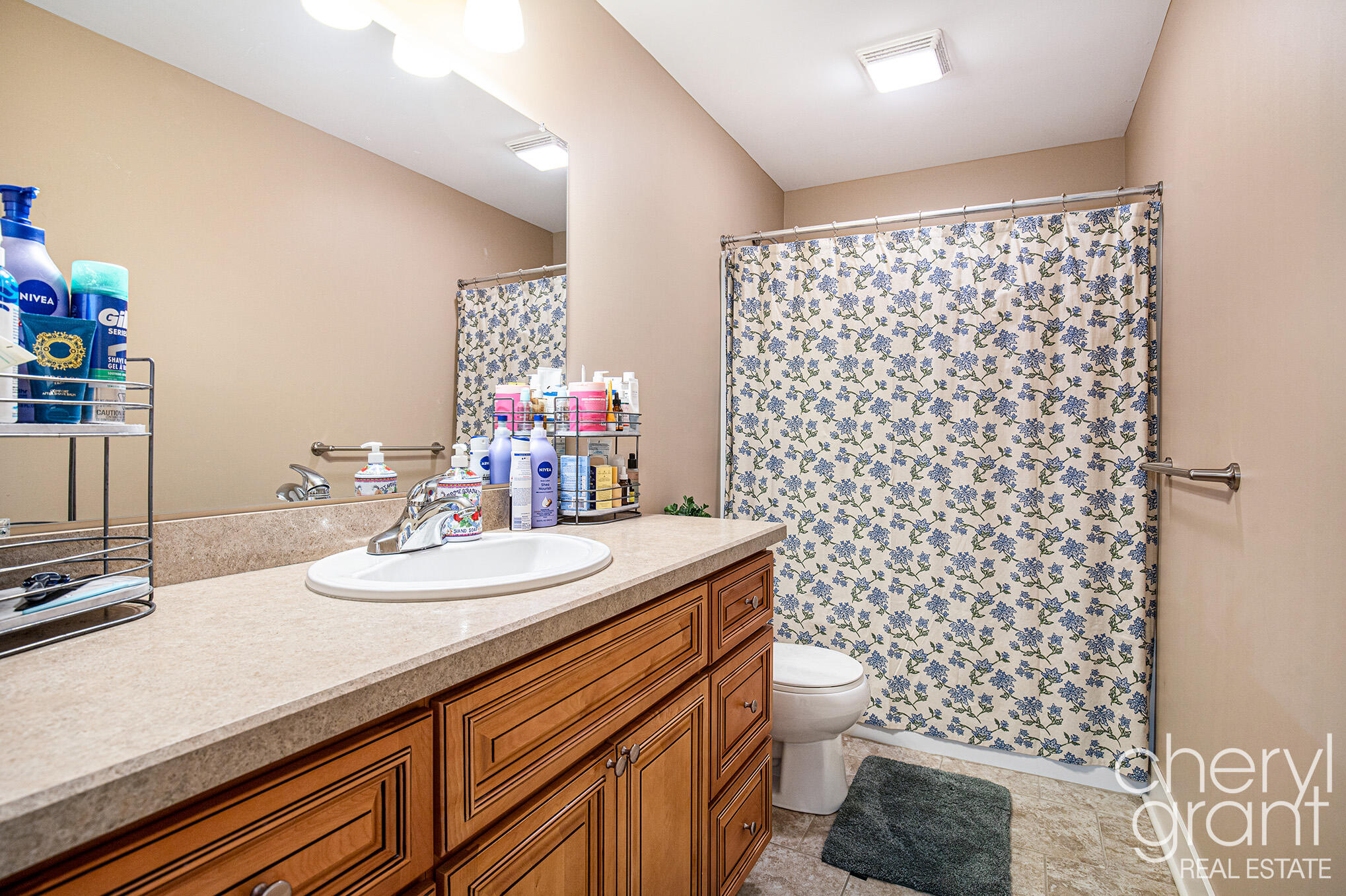 6556 Gracepoint Drive SE