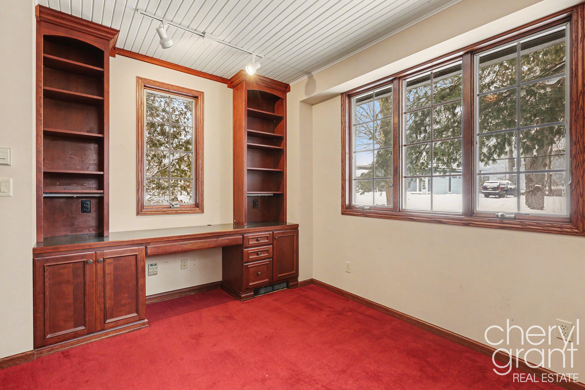 618 Laurel Avenue SE