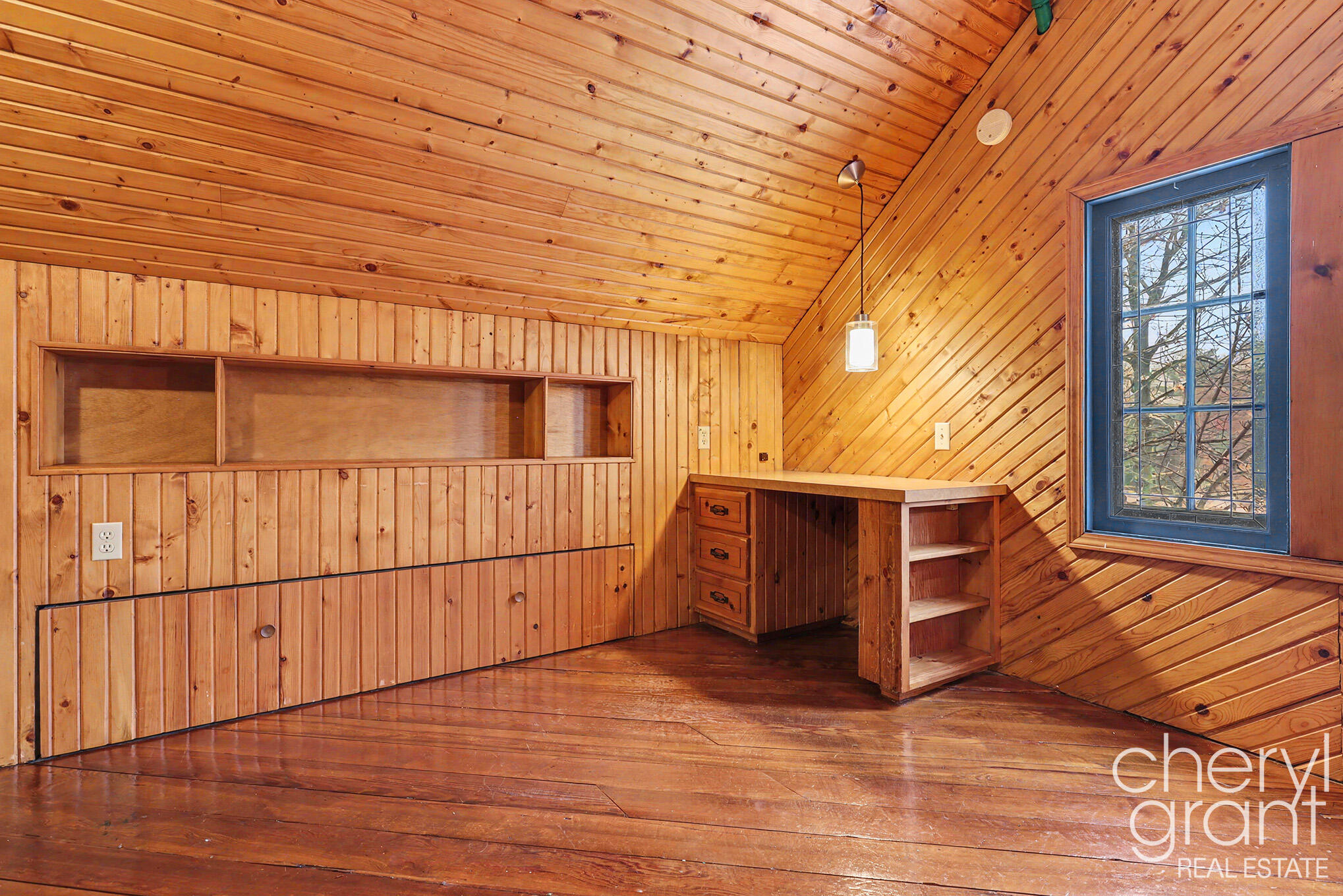 618 Laurel Avenue SE