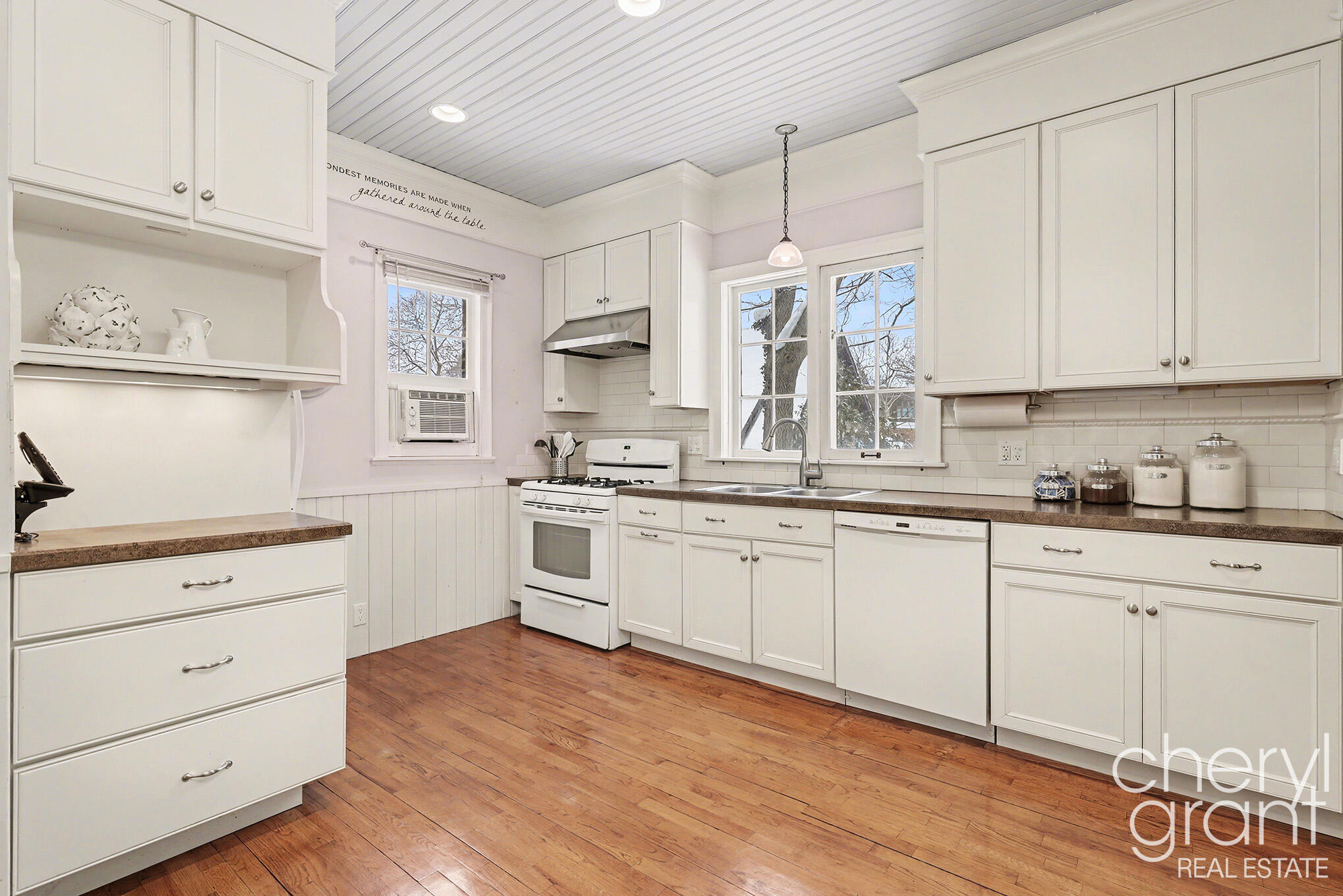 618 Laurel Avenue SE