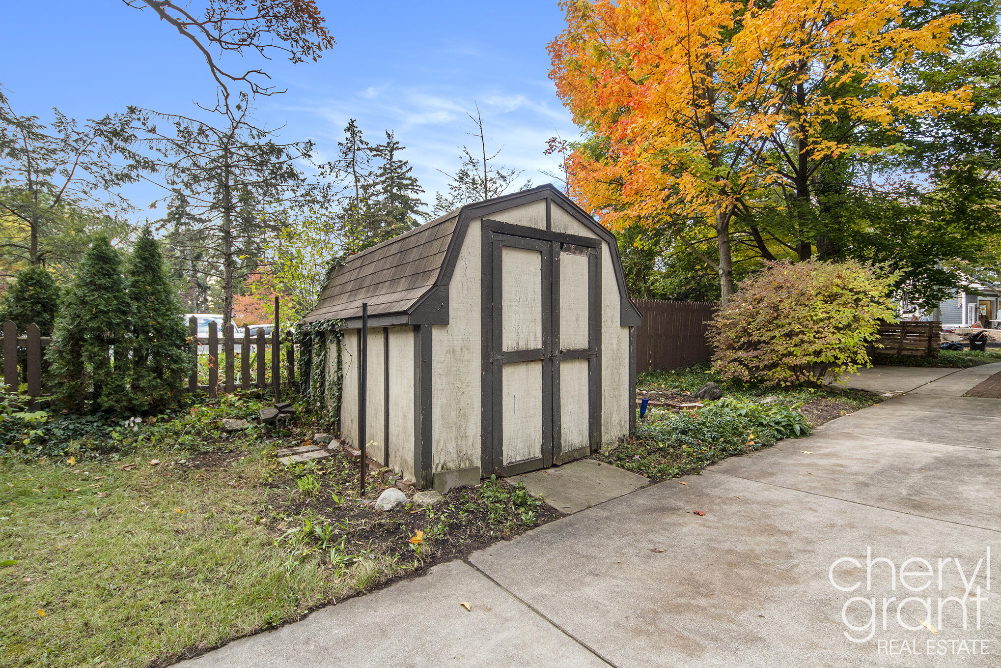 618 Laurel Avenue SE