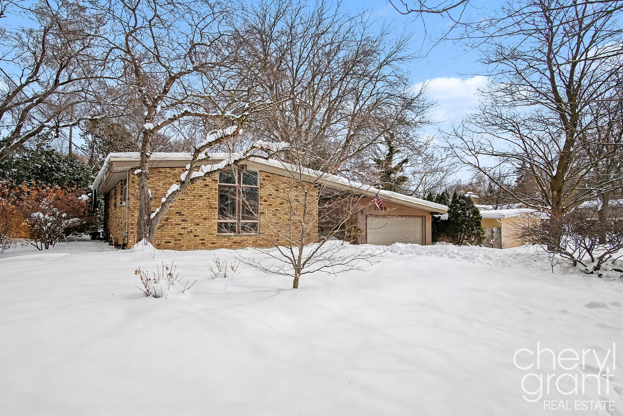 1508 Pinecrest Avenue SE