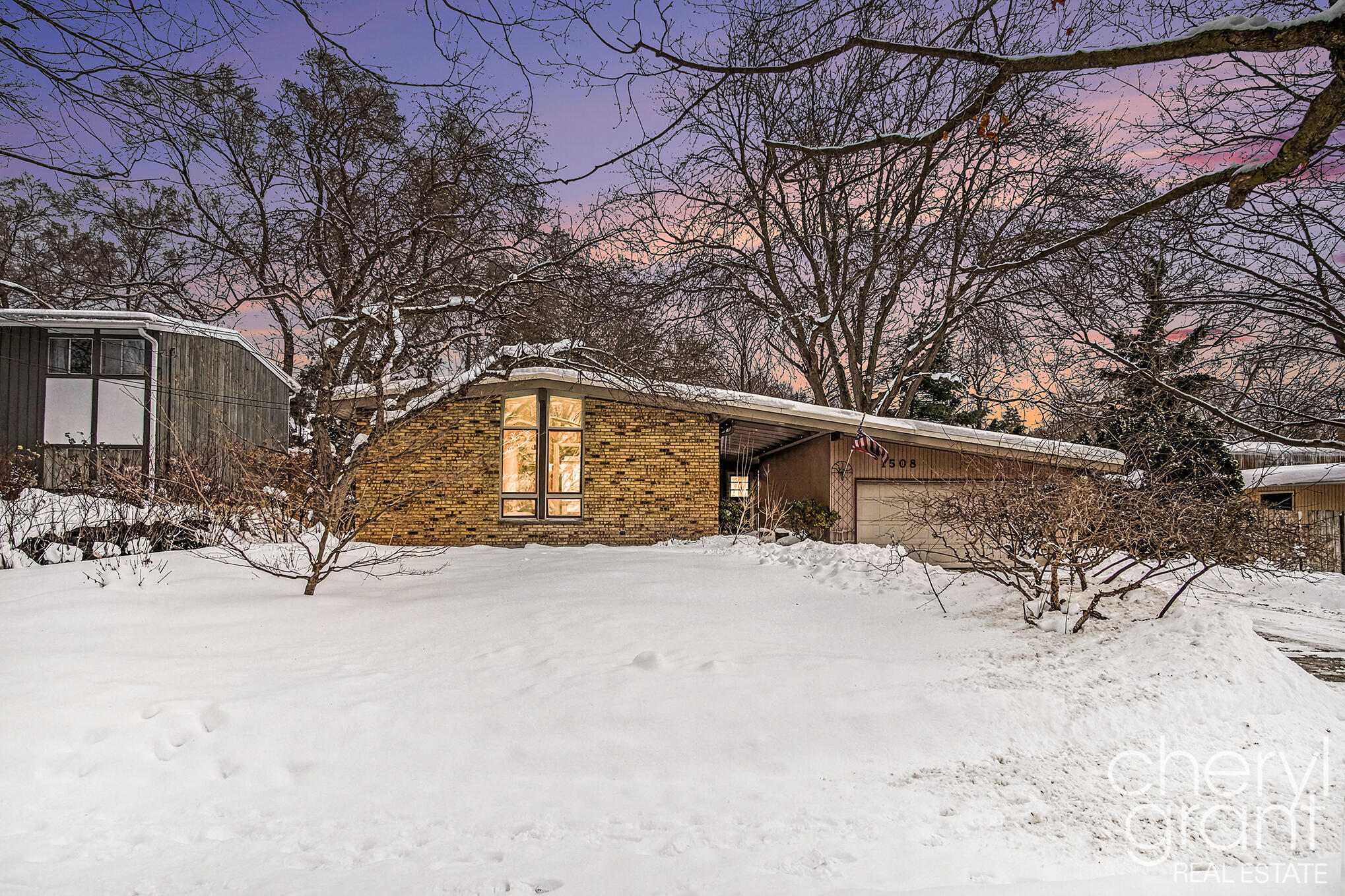 1508 Pinecrest Avenue SE