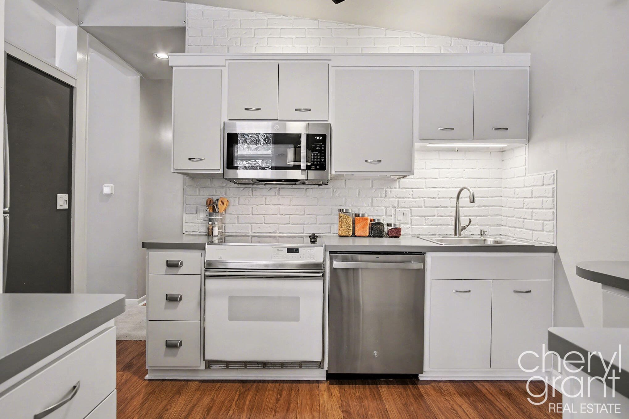 1508 Pinecrest Avenue SE