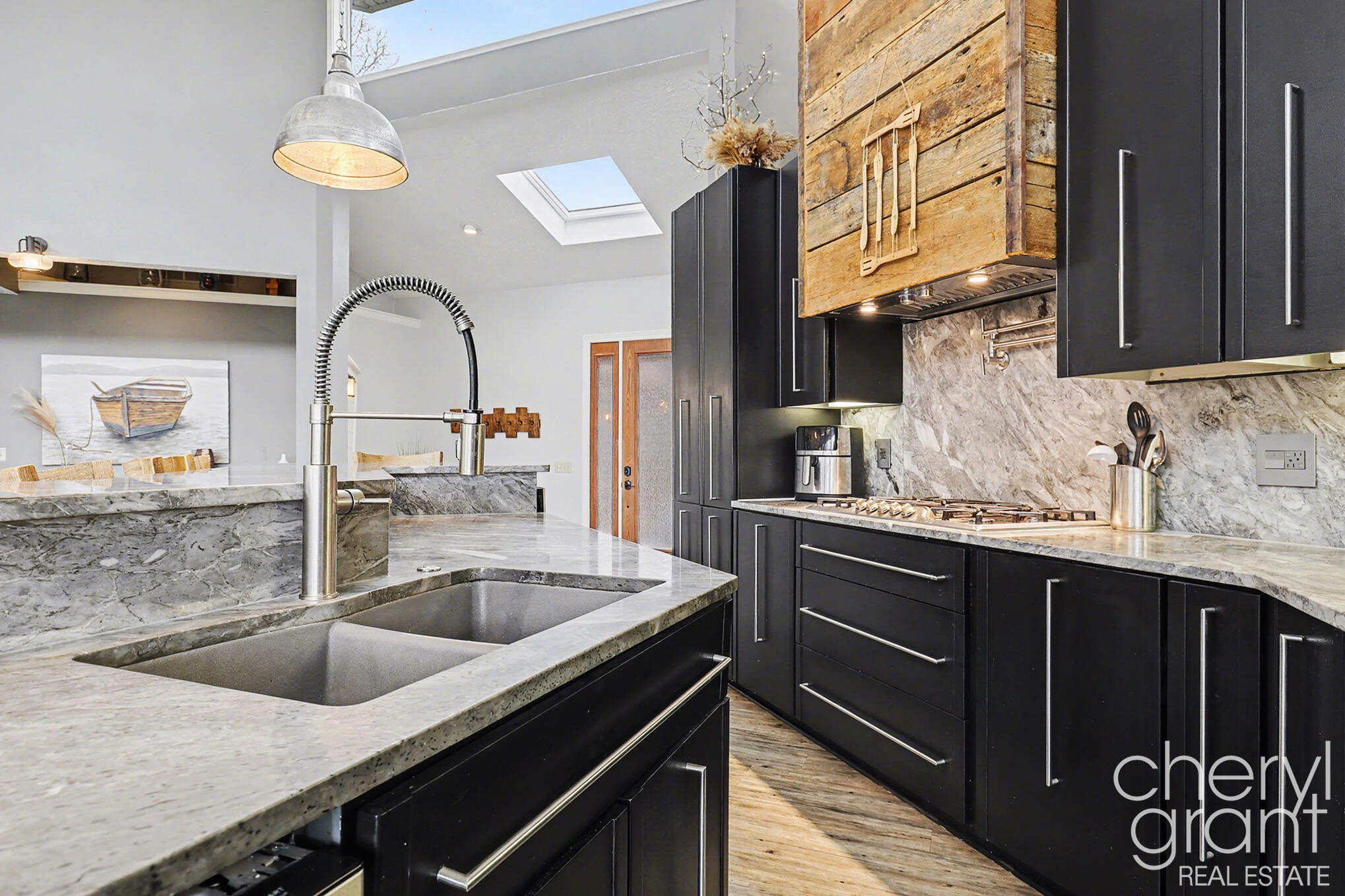 7022 Strawberry Lane