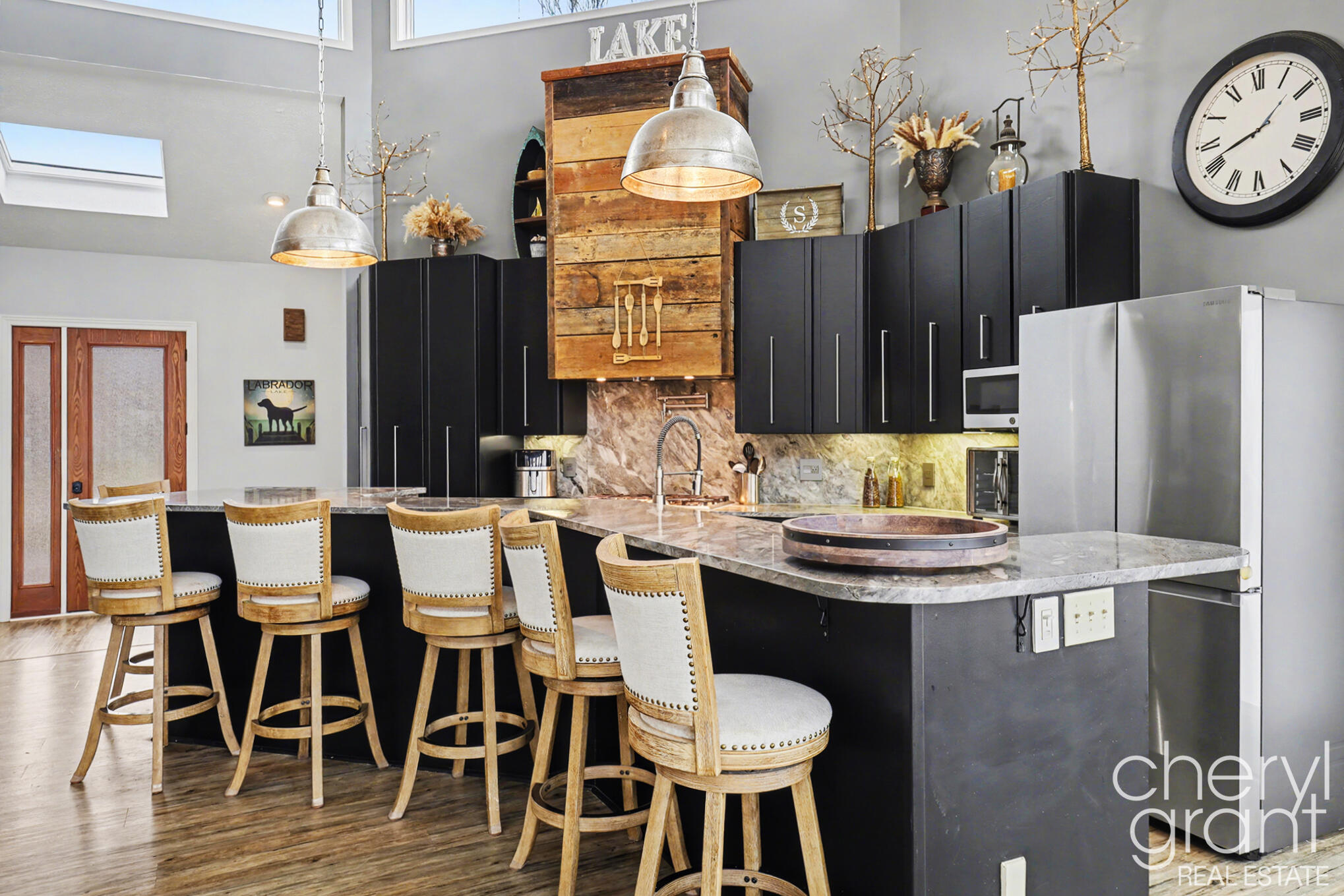 7022 Strawberry Lane