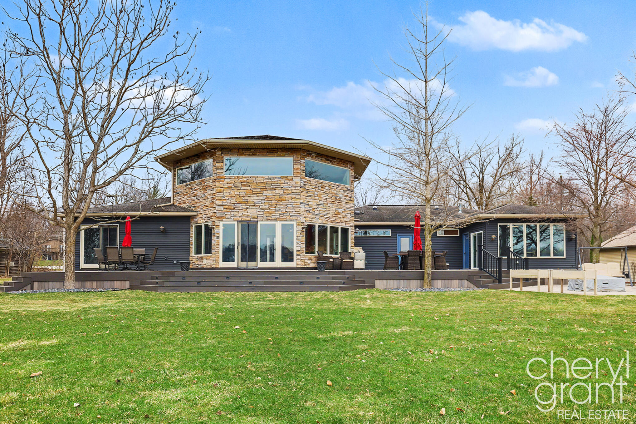 7022 Strawberry Lane