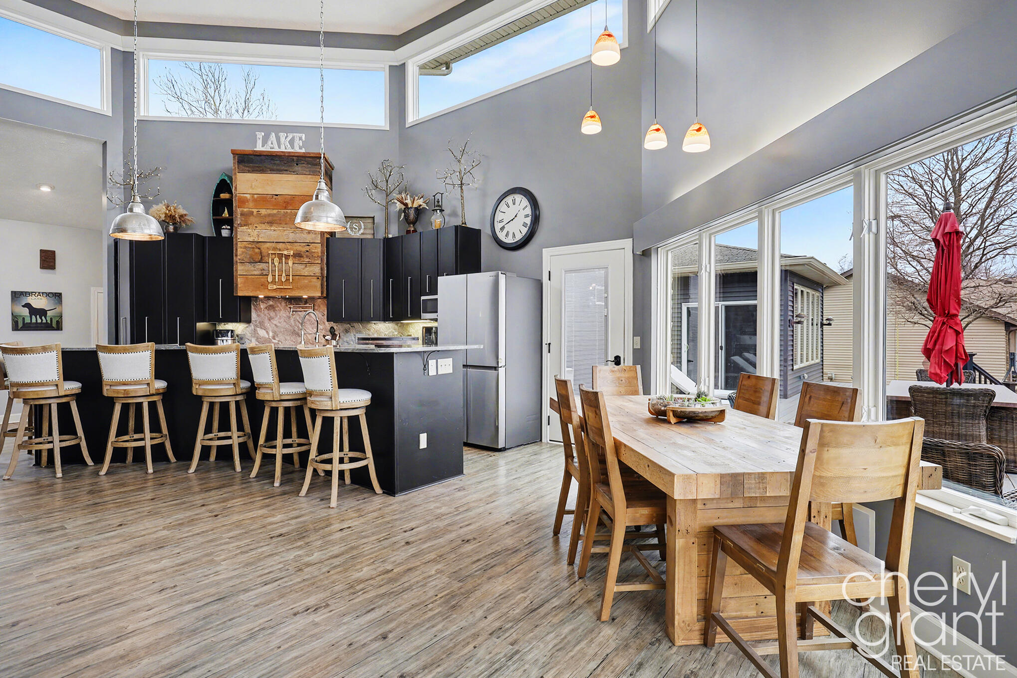 7022 Strawberry Lane