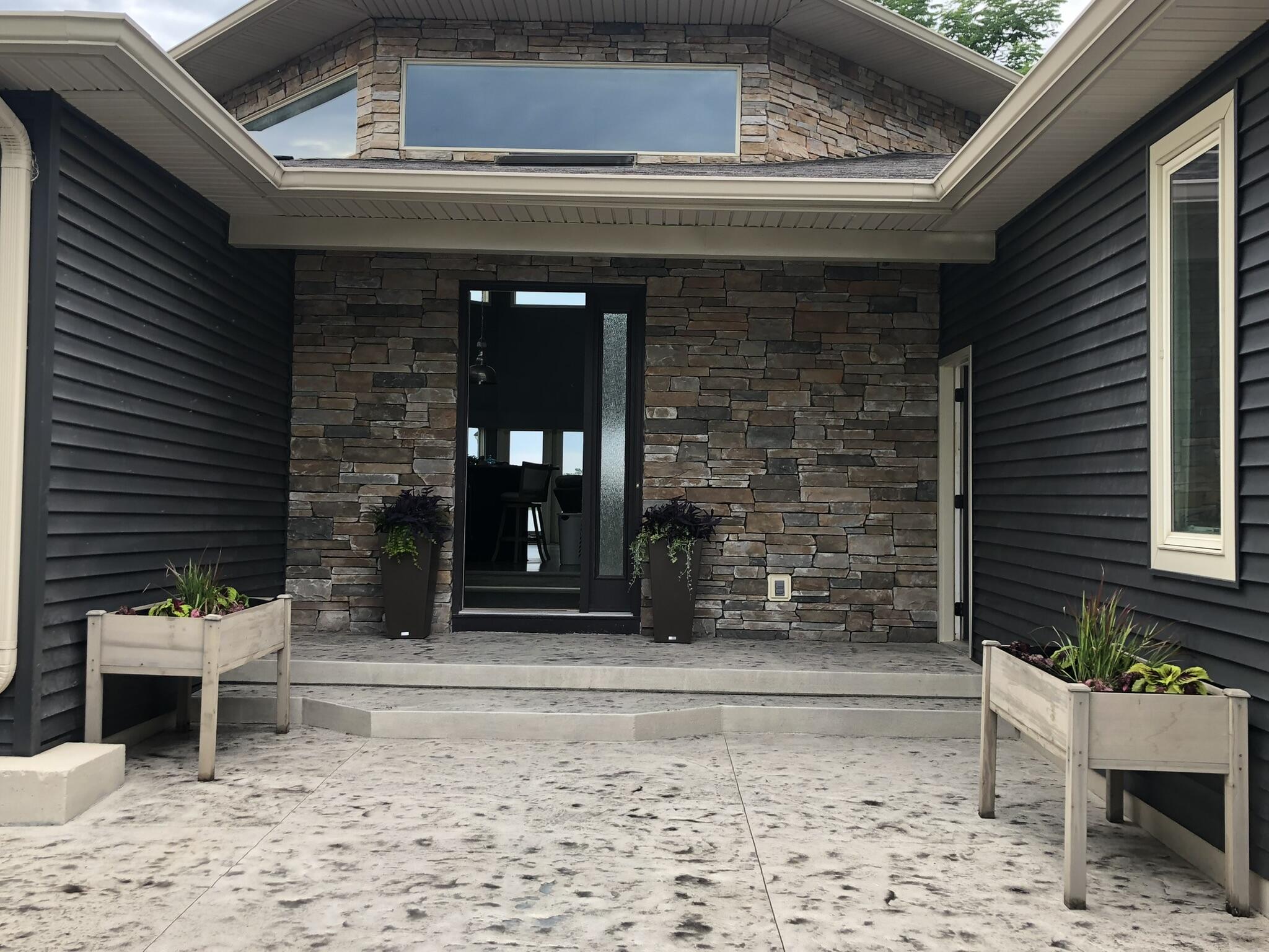 7022 Strawberry Lane