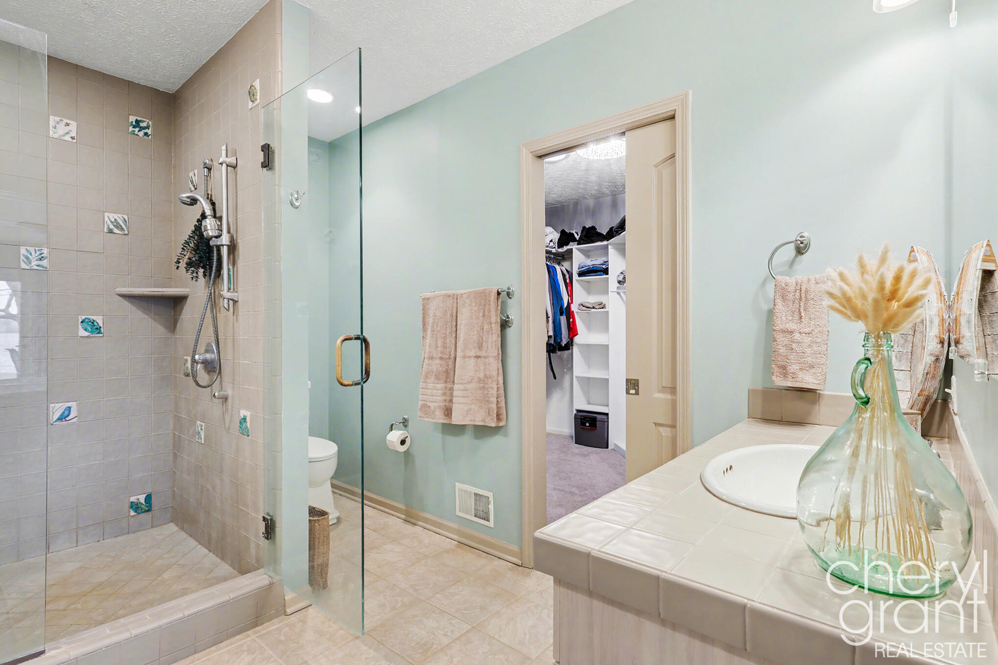 7022 Strawberry Lane