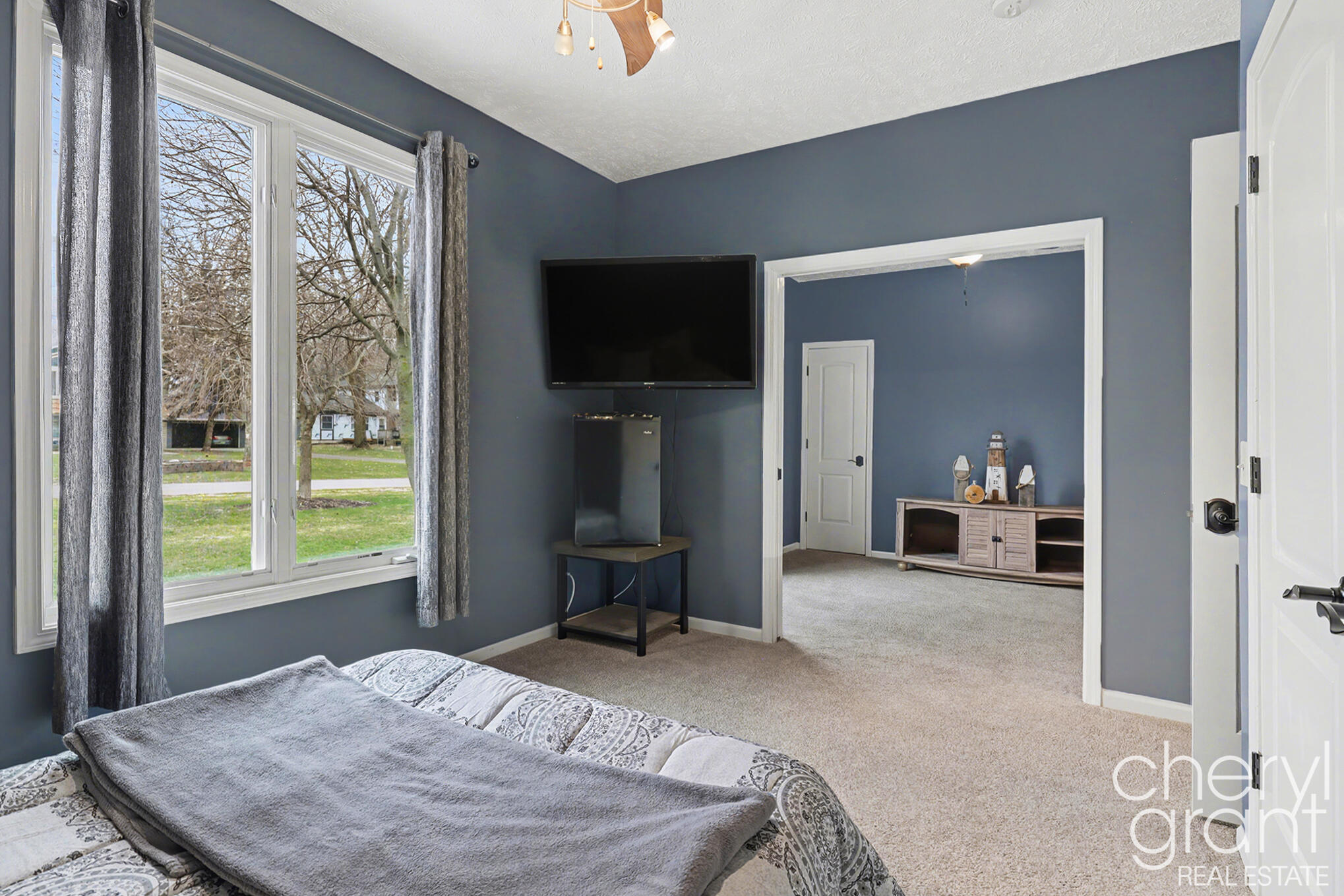 7022 Strawberry Lane