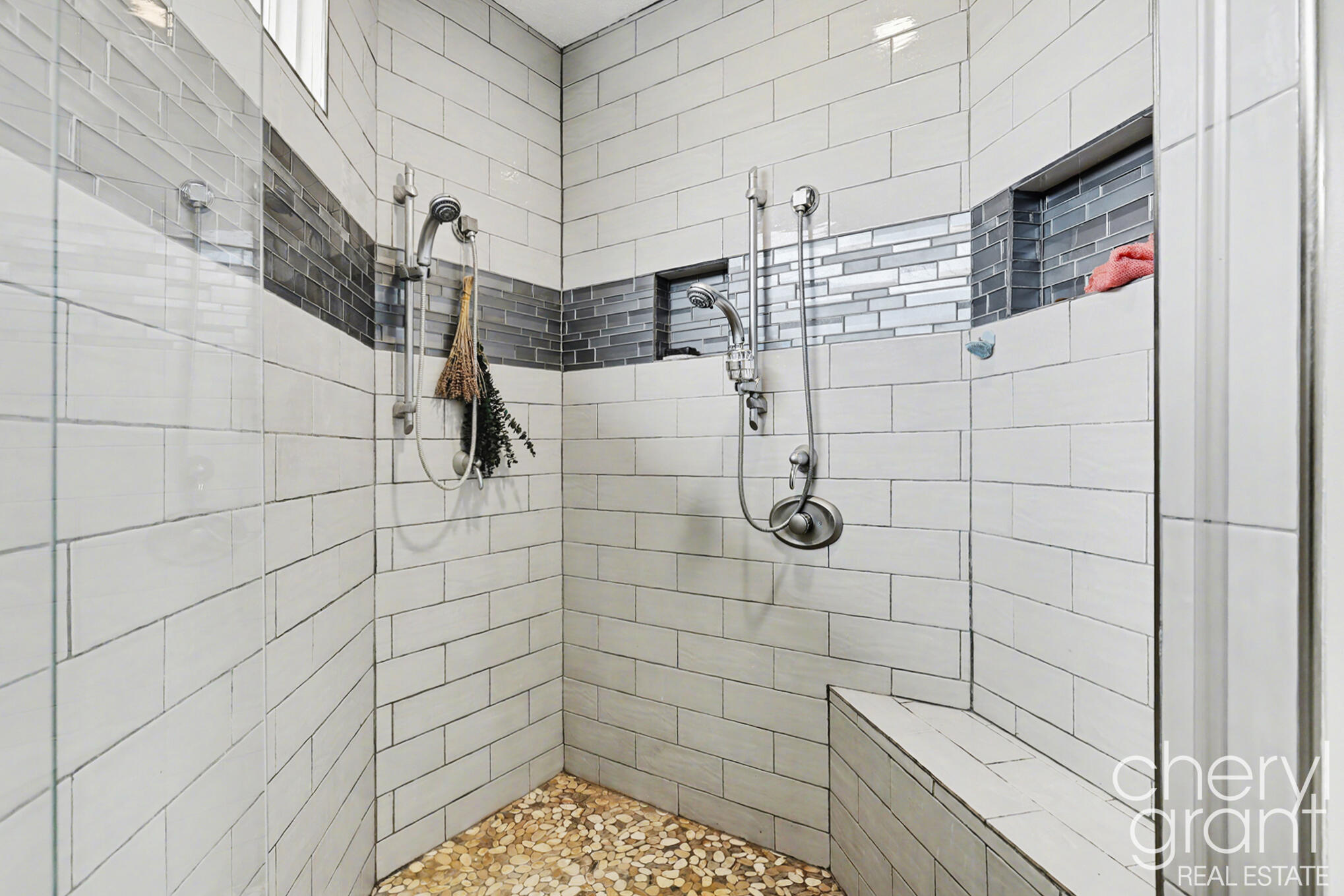 7022 Strawberry Lane