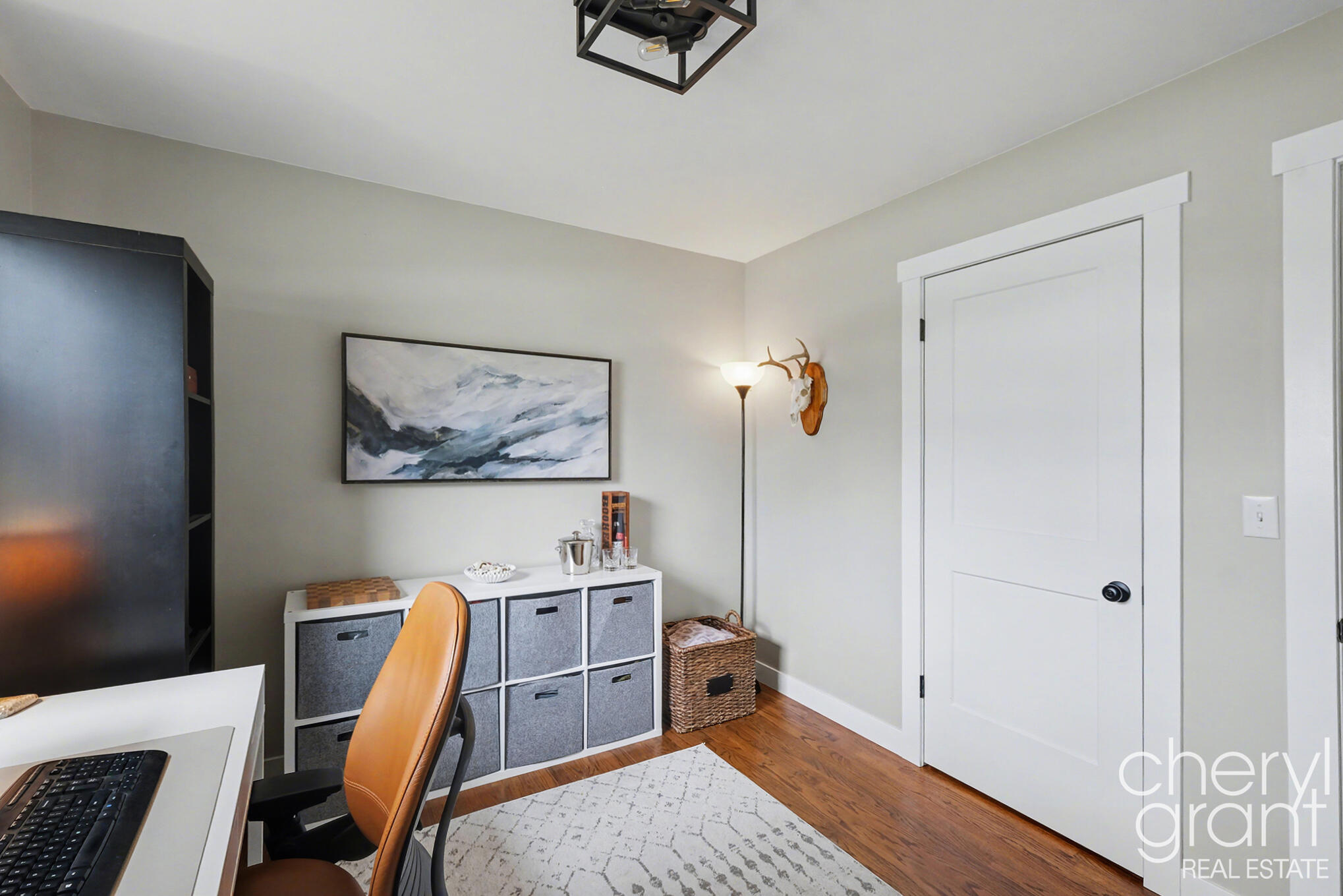 4040 Ziverts Street NE