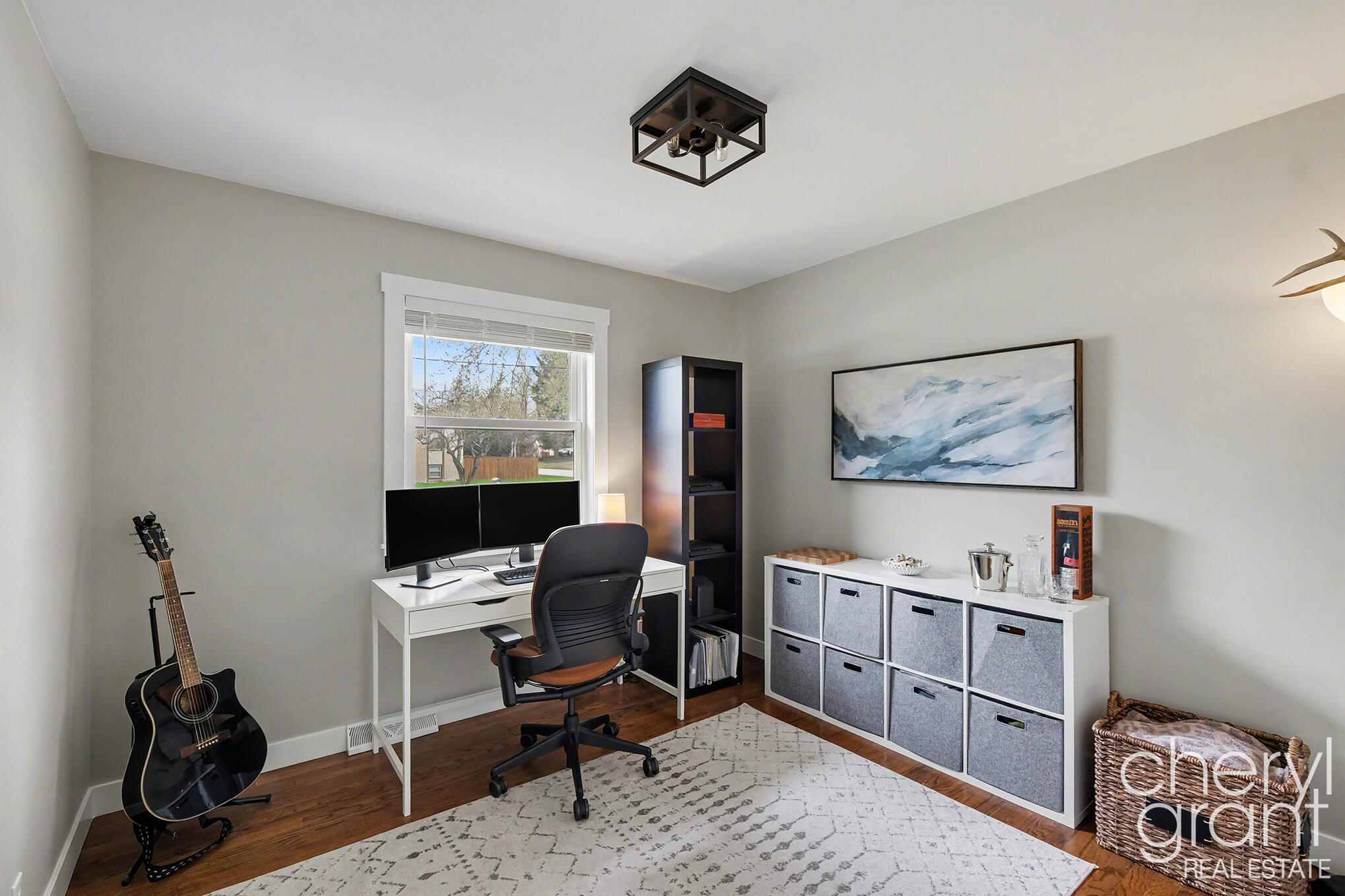 4040 Ziverts Street NE