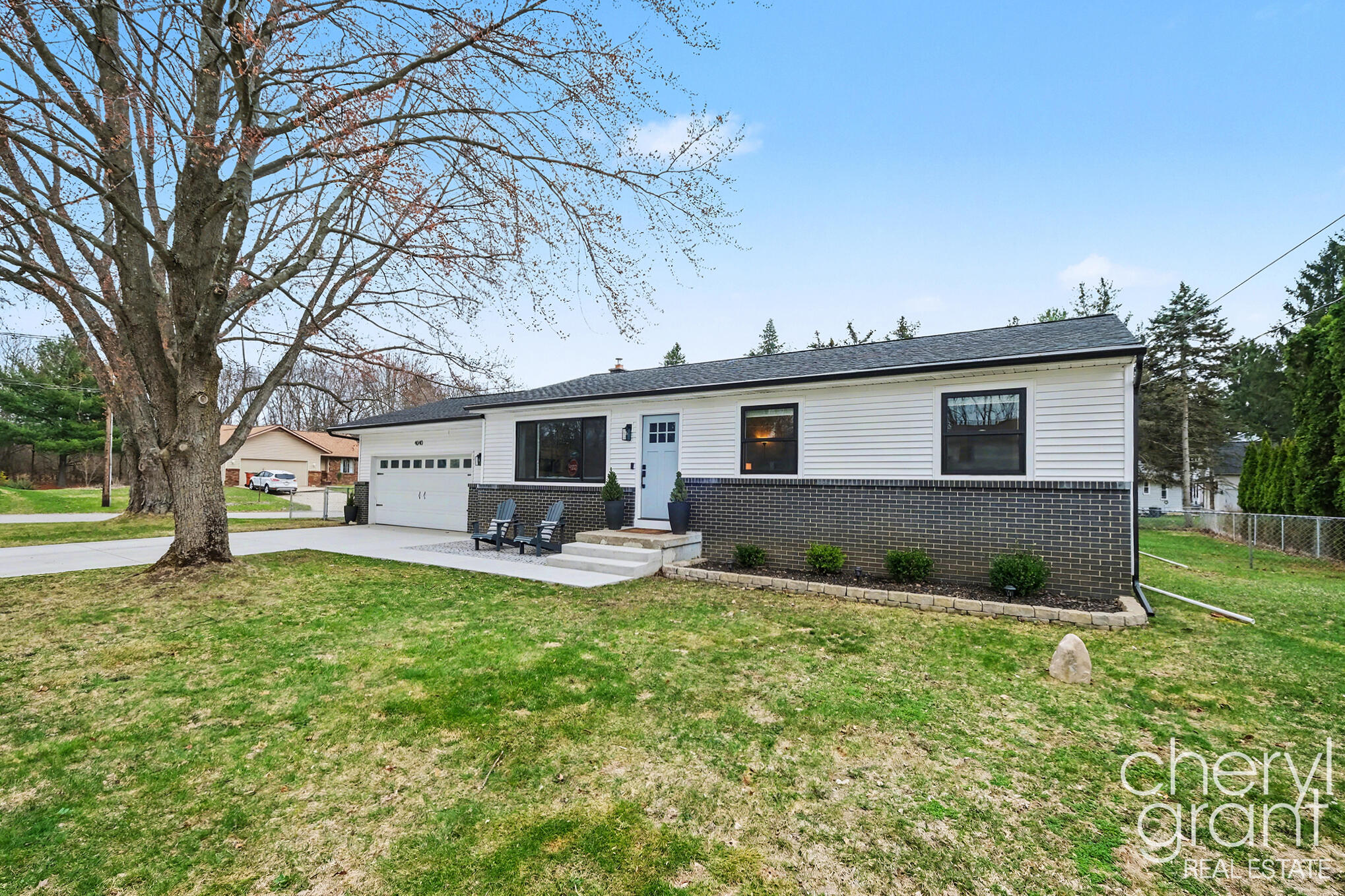 4040 Ziverts Street NE