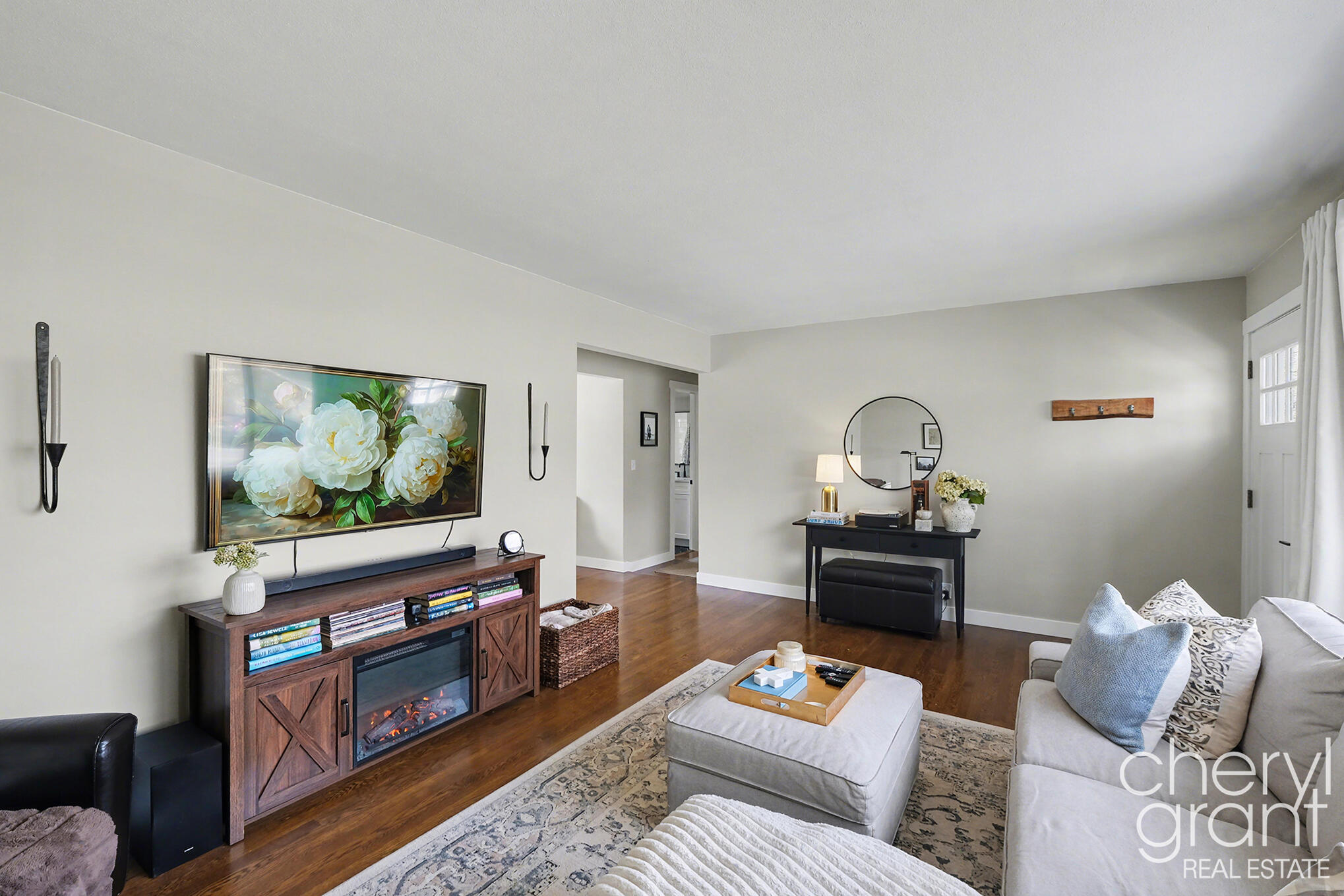 4040 Ziverts Street NE