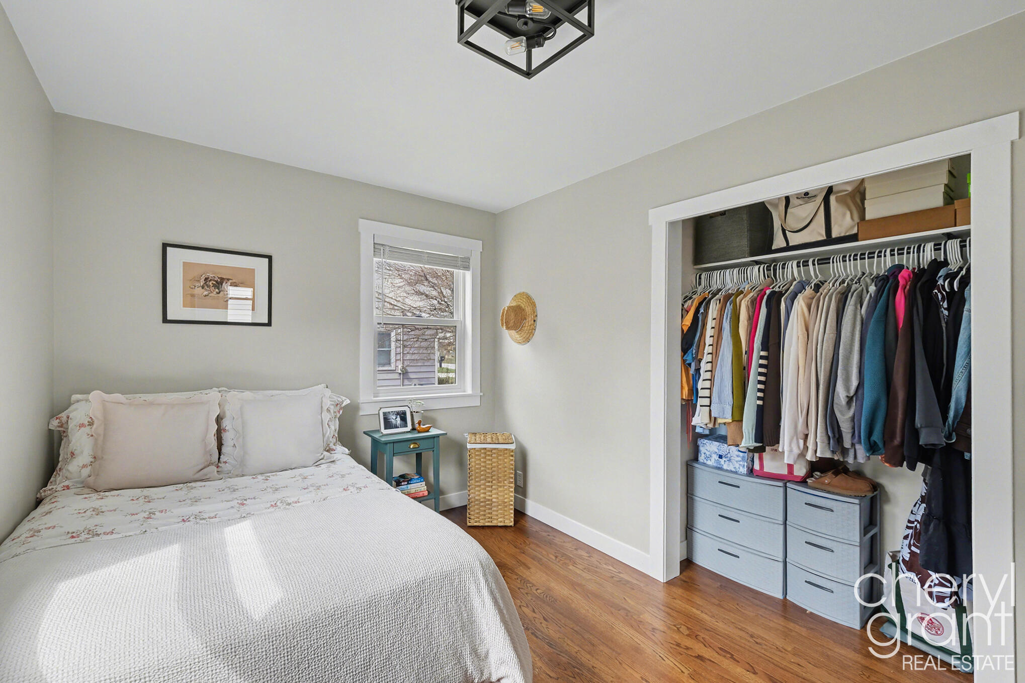 4040 Ziverts Street NE