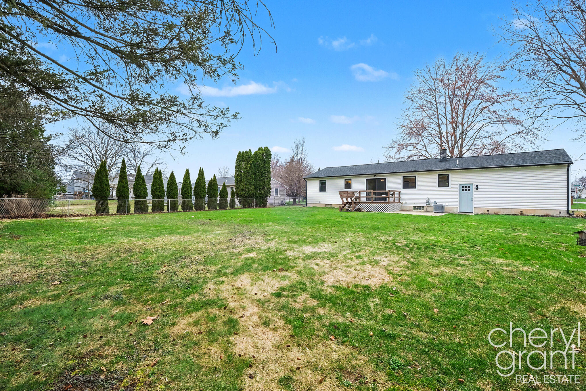 4040 Ziverts Street NE