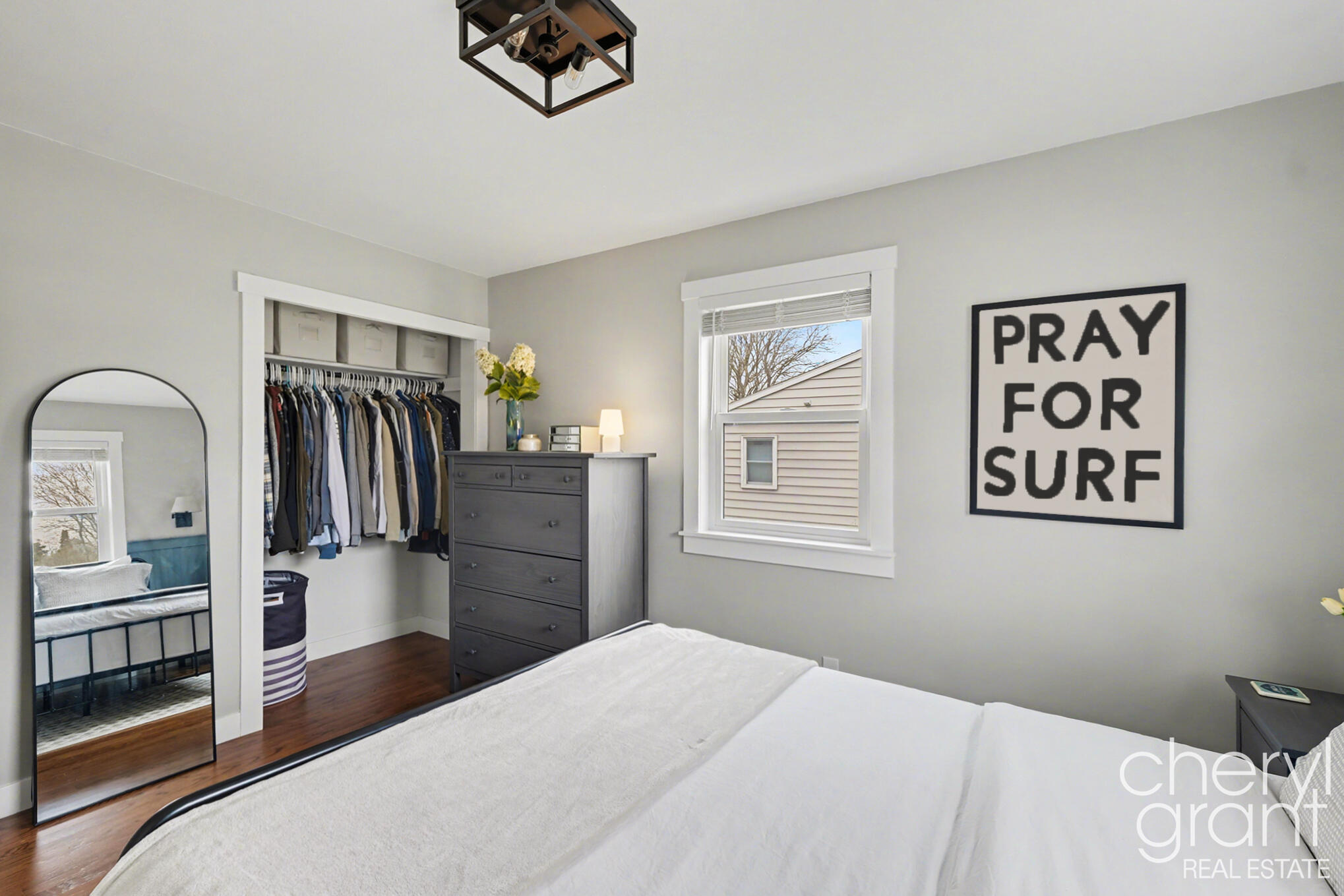 4040 Ziverts Street NE