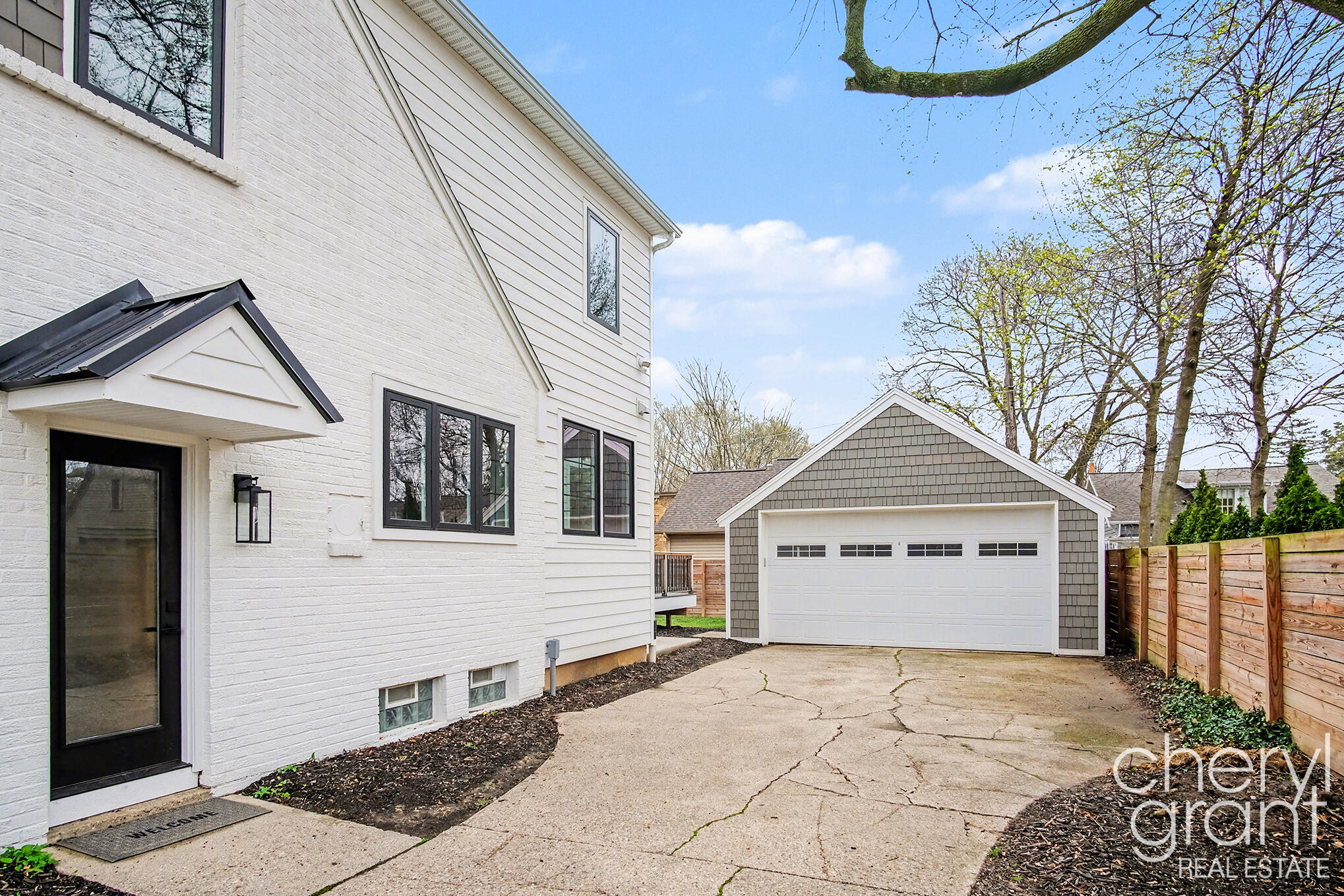 1100 Eastwood Avenue SE