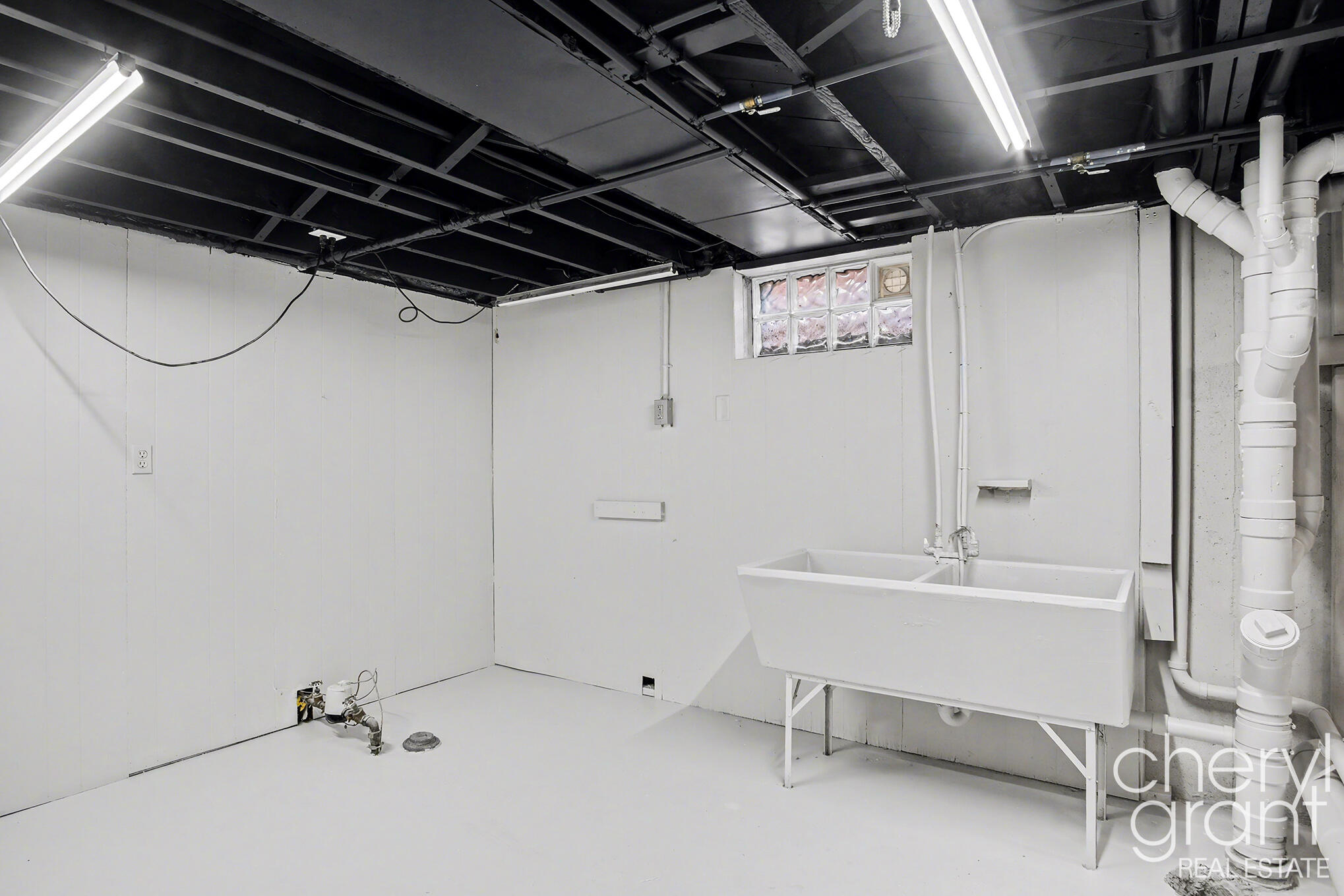 1100 Eastwood Avenue SE