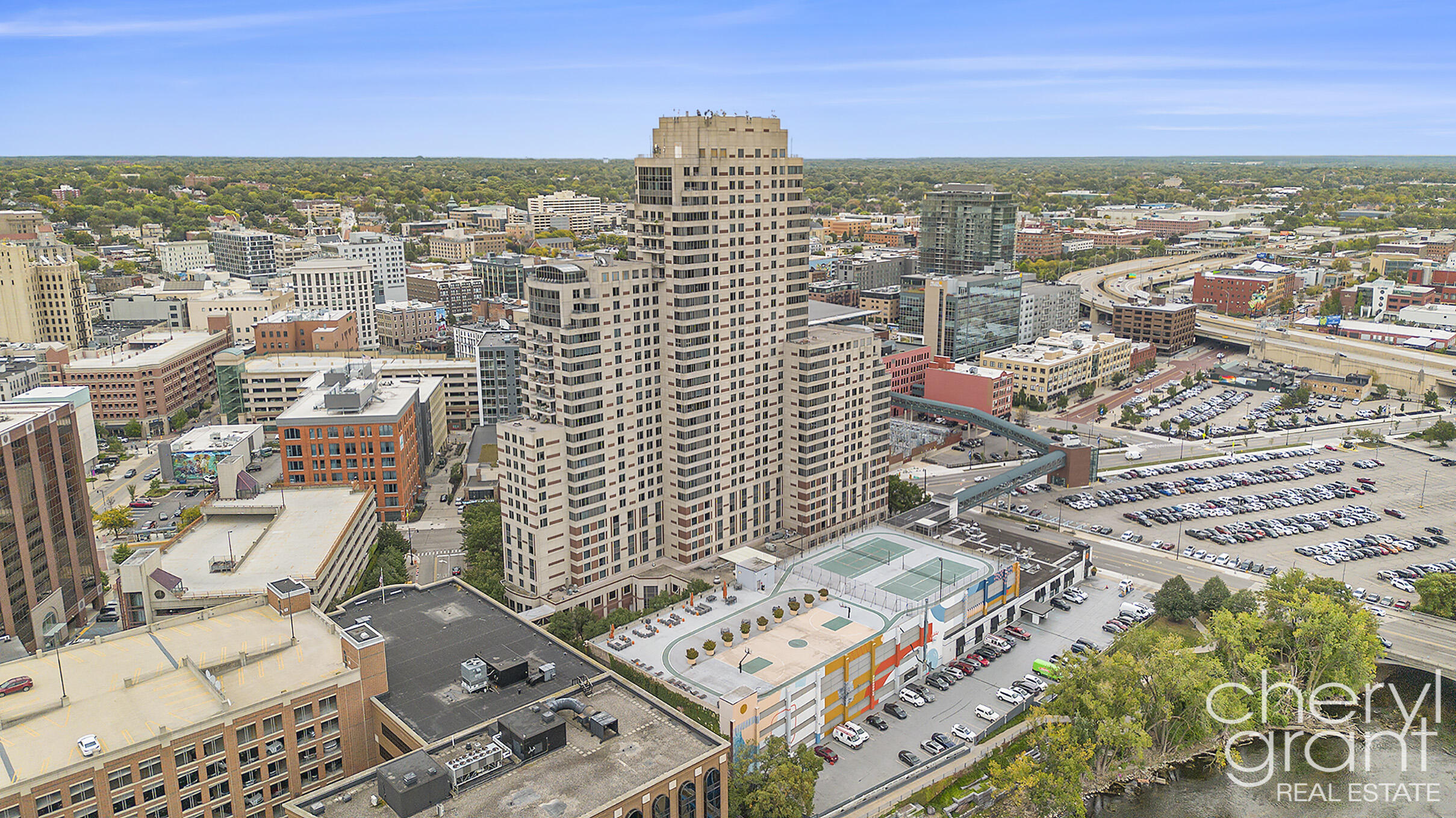 158 Campau Circle NW