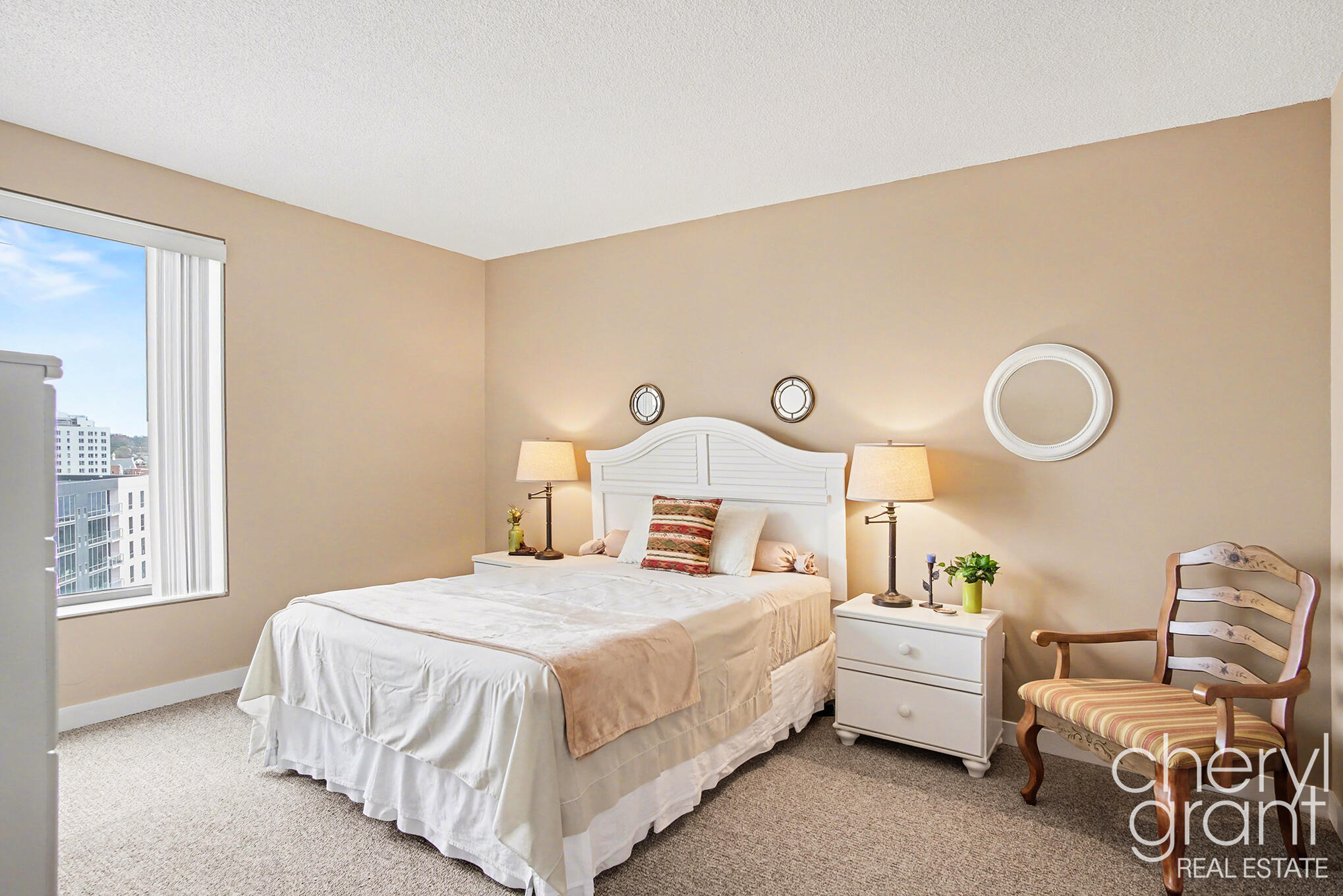 158 Campau Circle NW