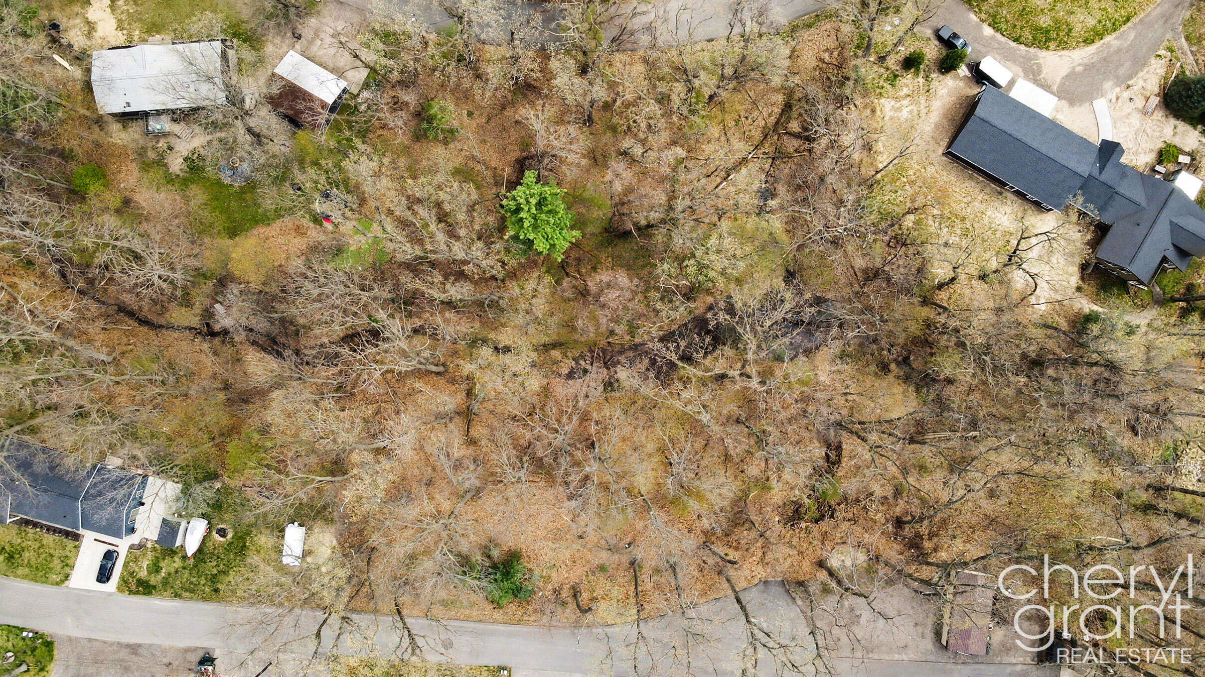 7406 Ravine Drive NE