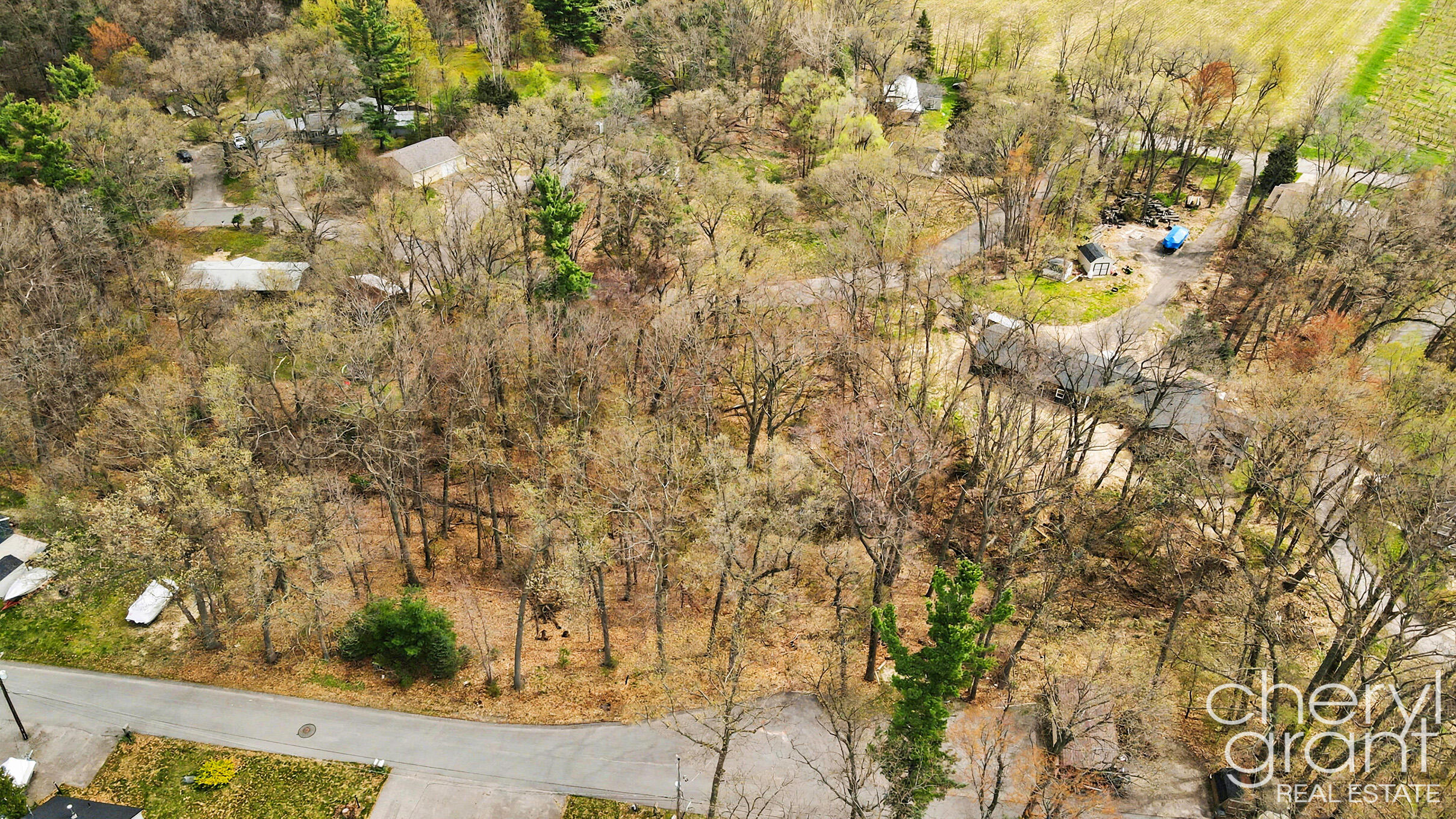 7406 Ravine Drive NE