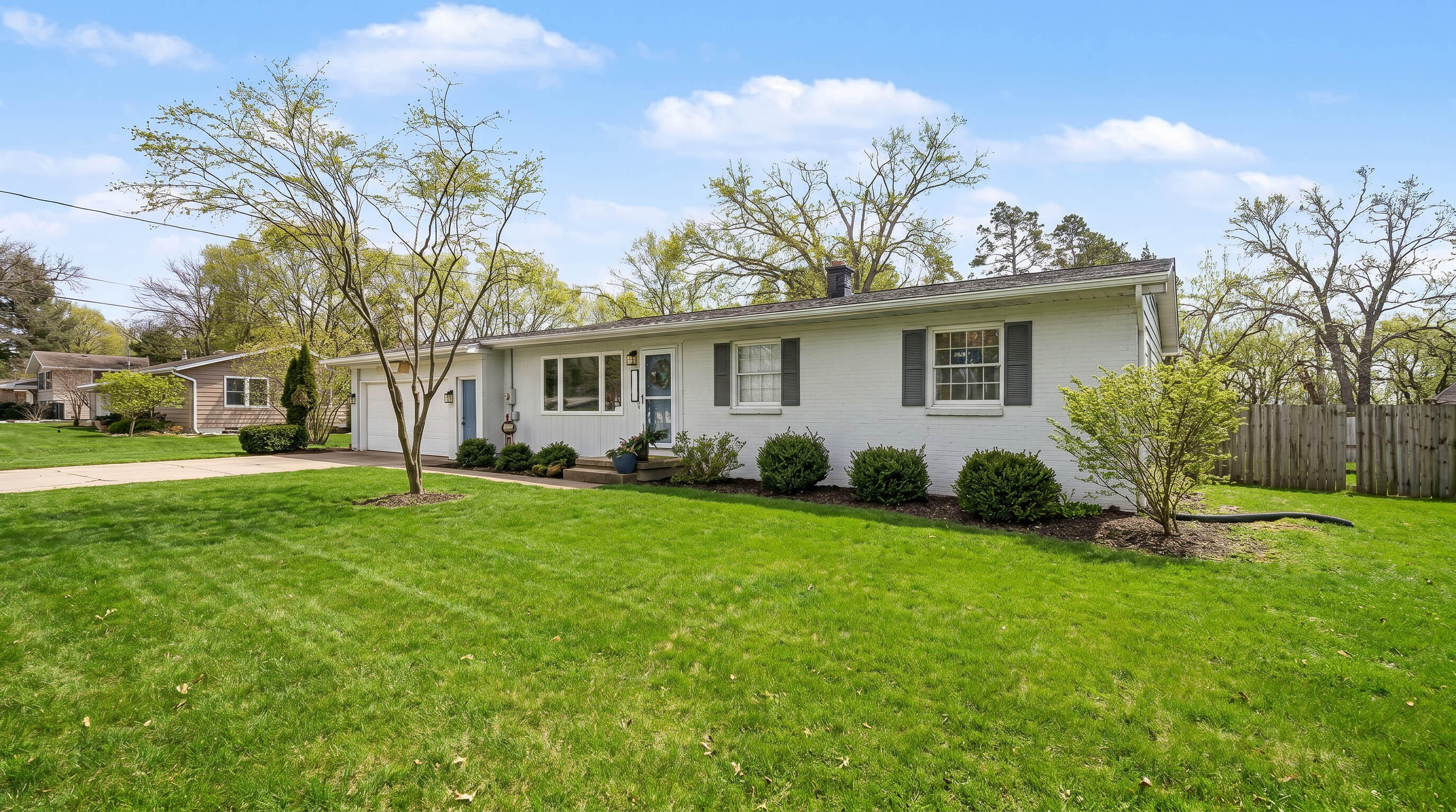 2002 Garret Drive NE