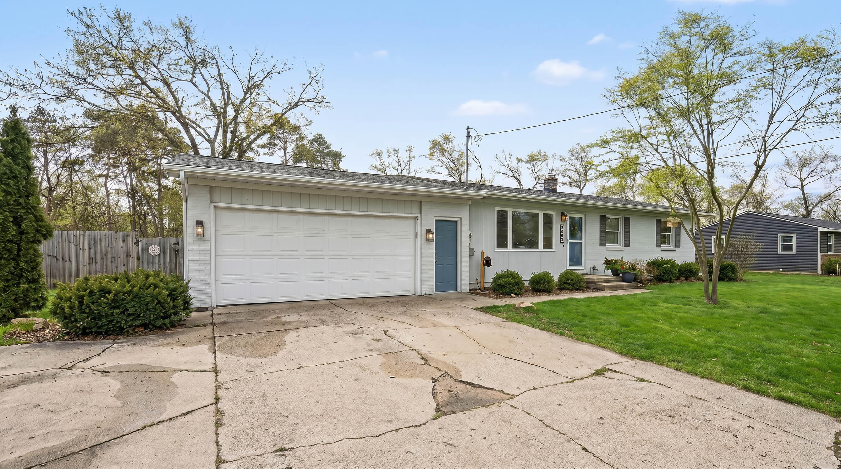 2002 Garret Drive NE