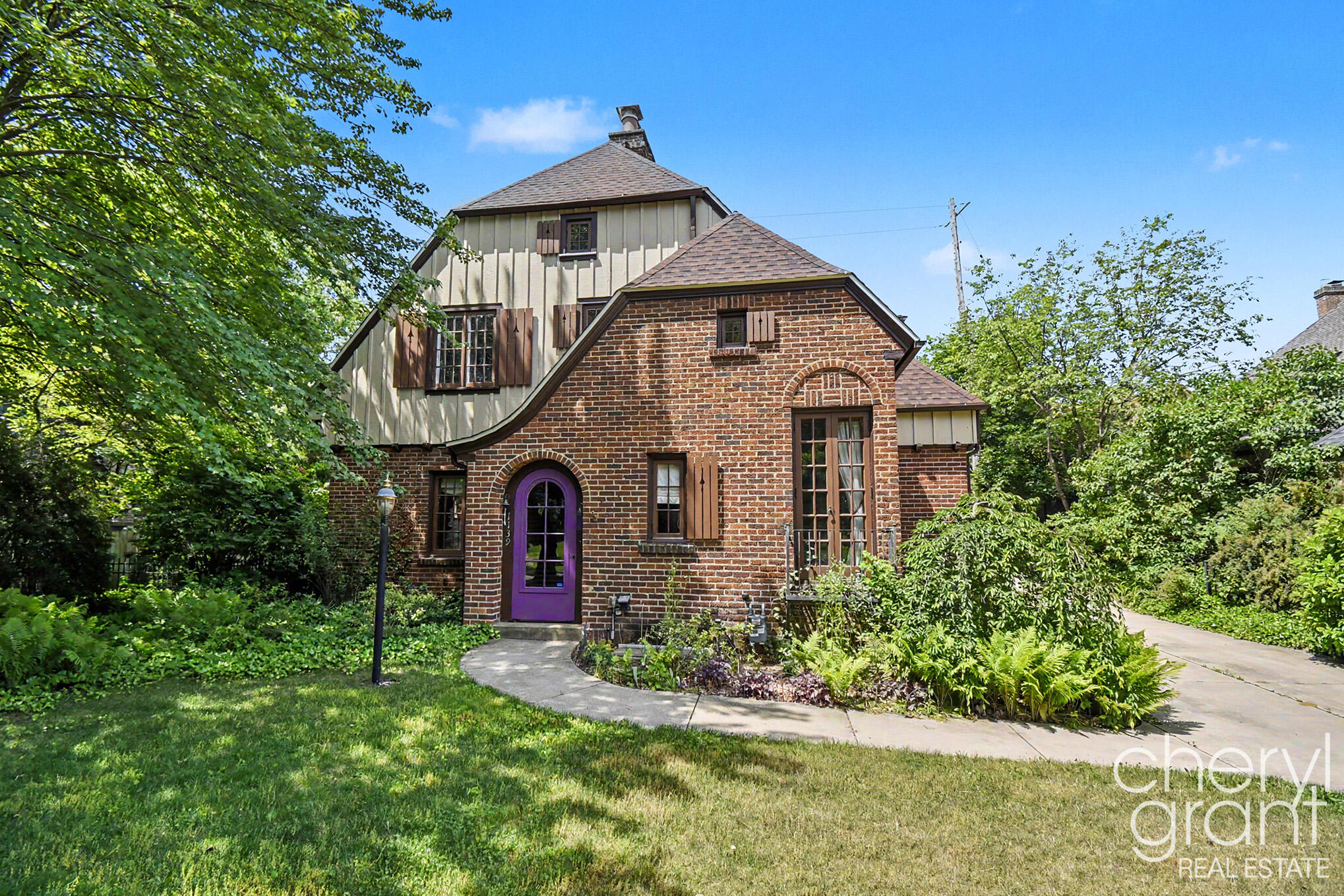 1139 Cadillac Drive SE