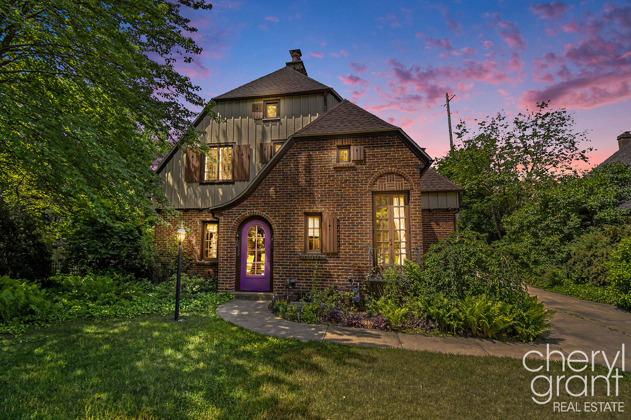 1139 Cadillac Drive SE