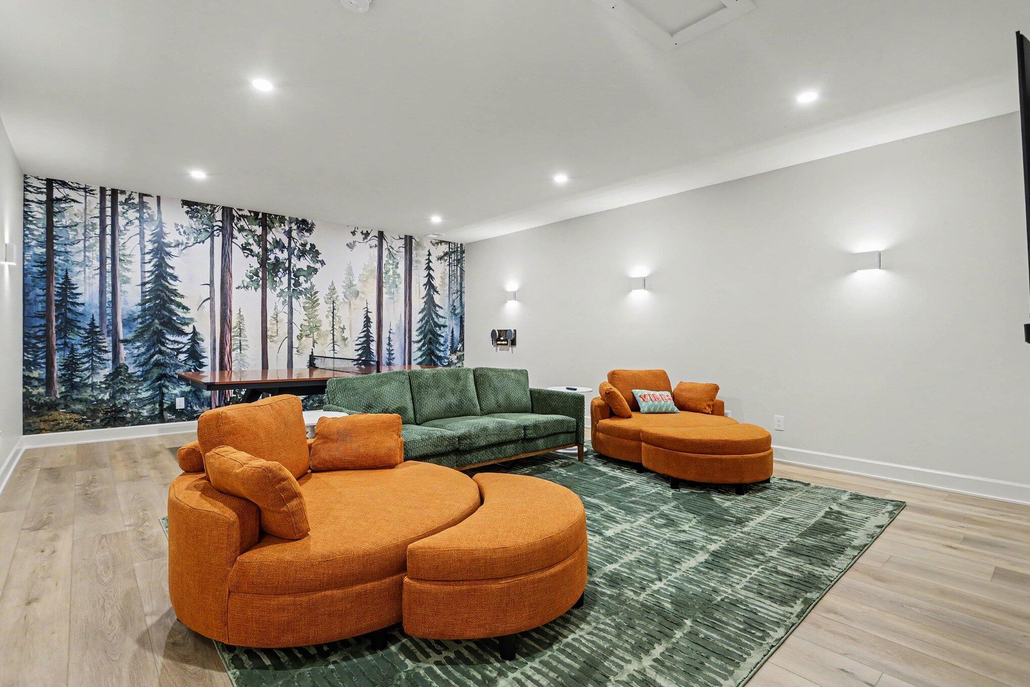 2578 Lakeshore Drive