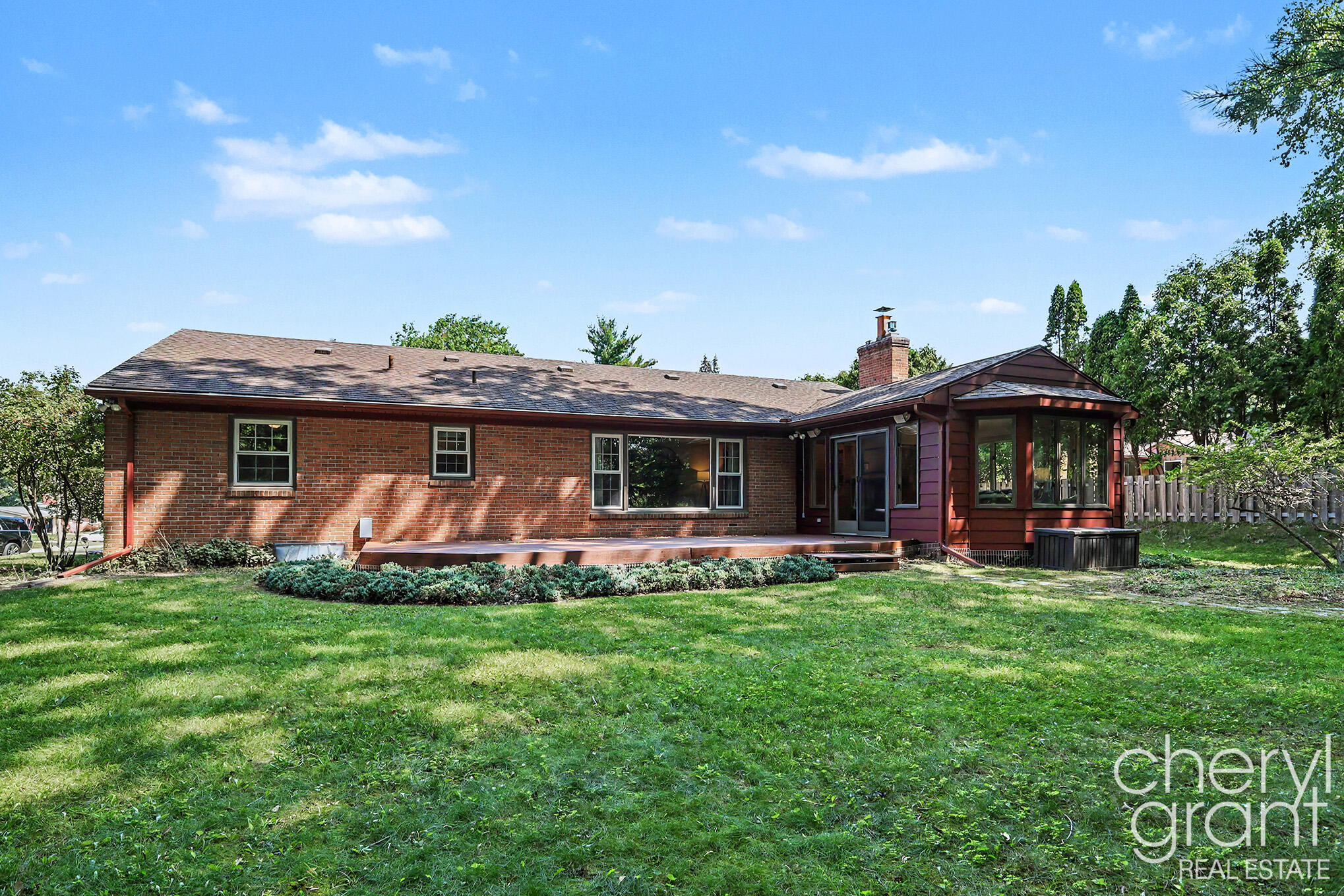 3052 Bonita Drive SE