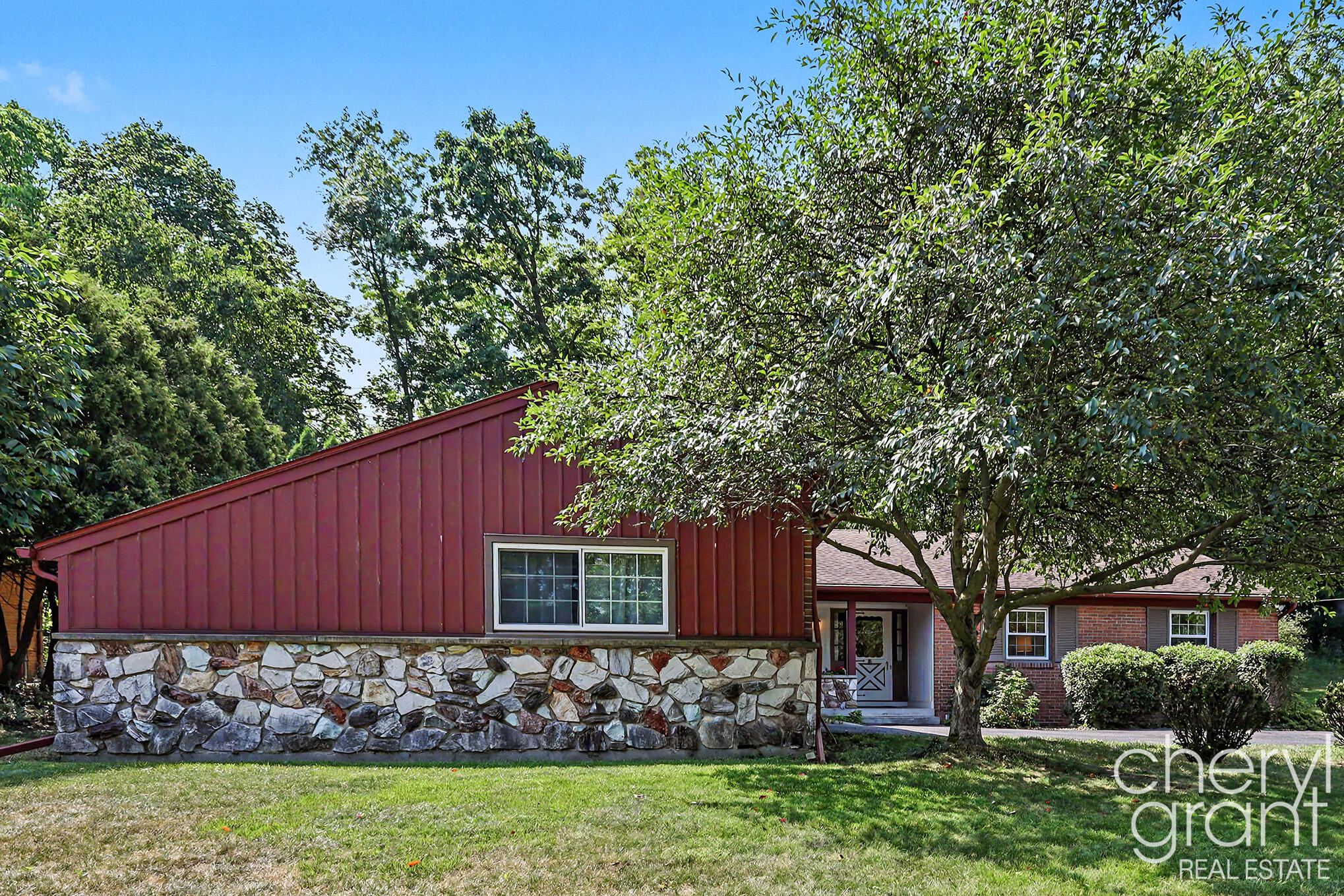 3052 Bonita Drive SE
