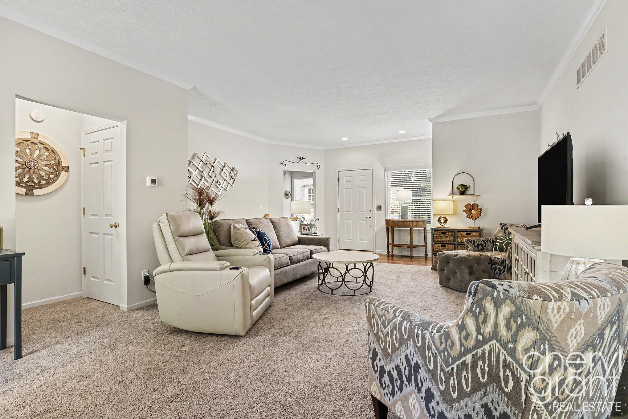 2297 Christine Court SE