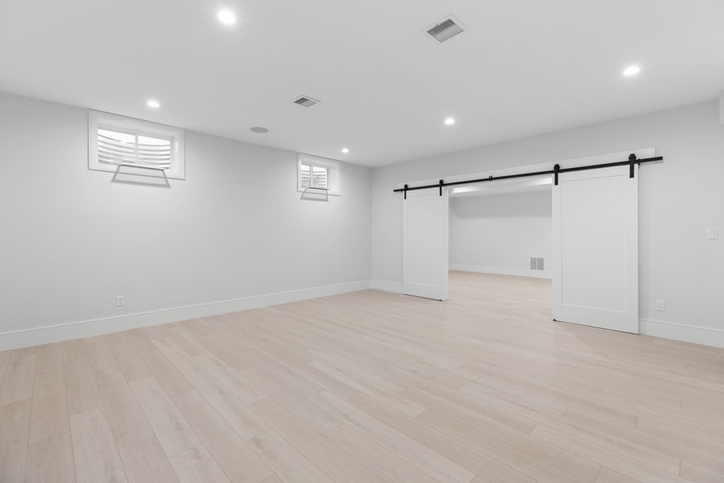 66 Bess Rd