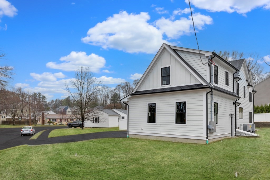 66 Bess Rd