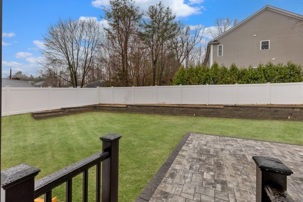66 Bess Rd